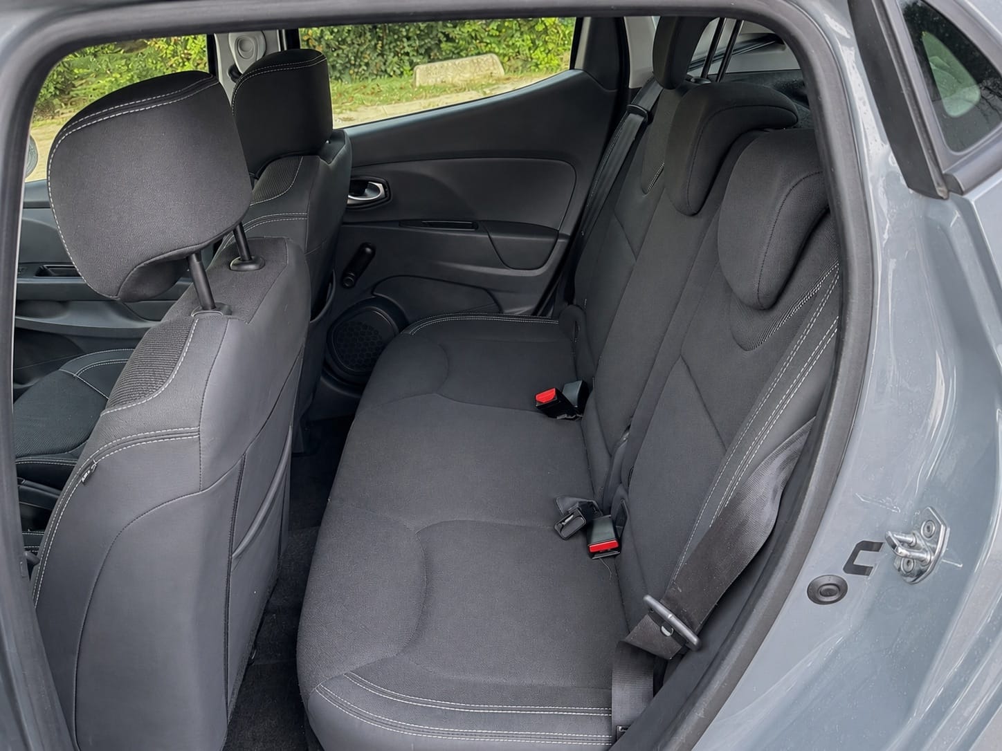 Renault Clio avec Autoradio