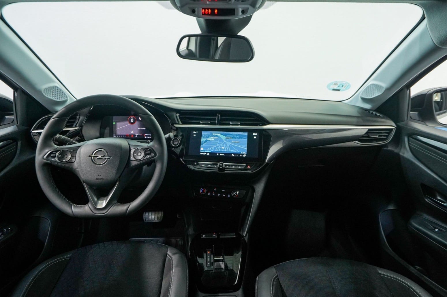 Opel Corsa Elegance con Control de velocidad