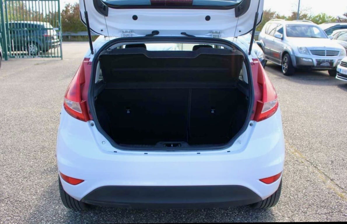 Ford Fiesta mit Autoradio