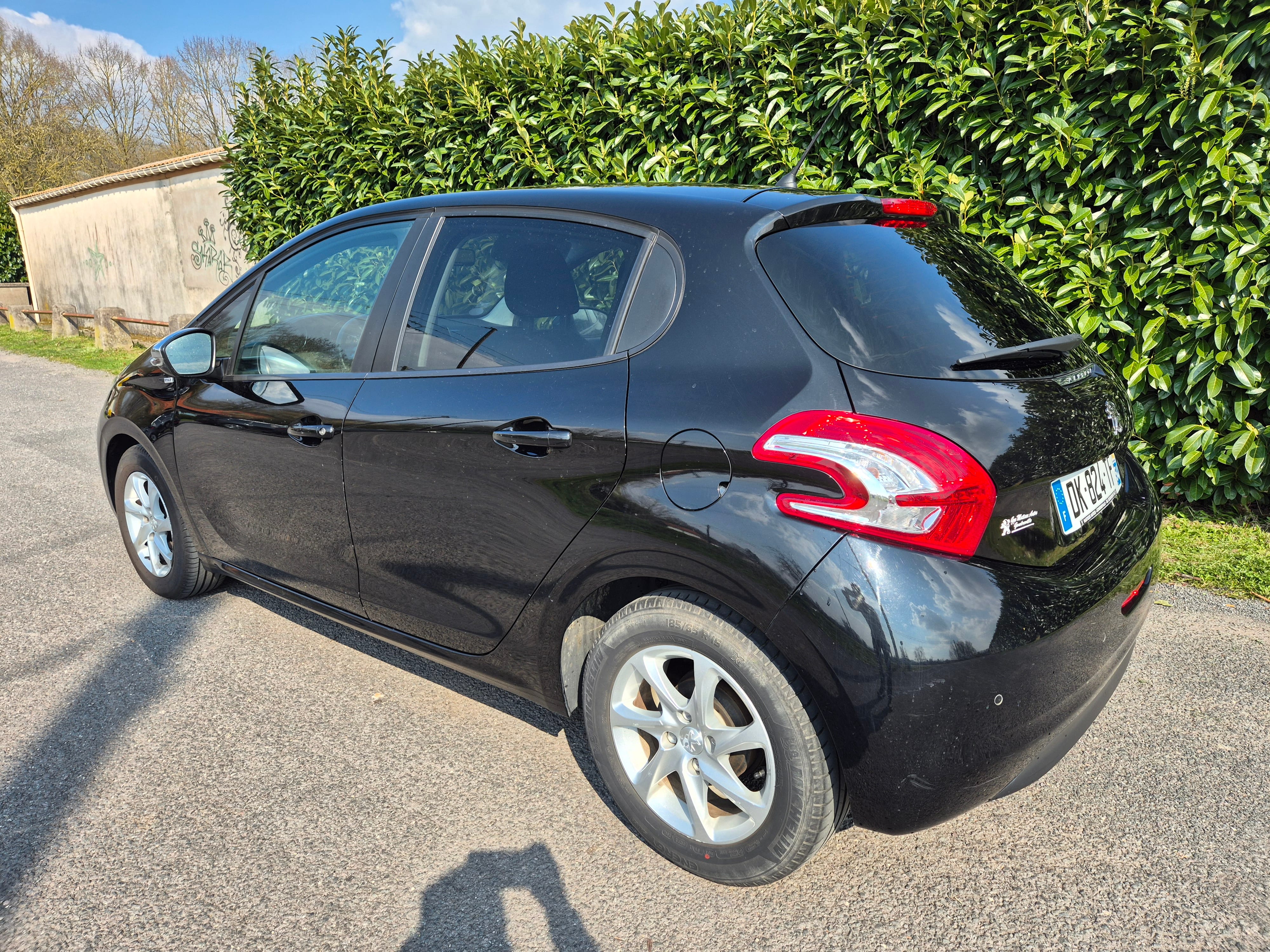 Peugeot 208 avec GPS