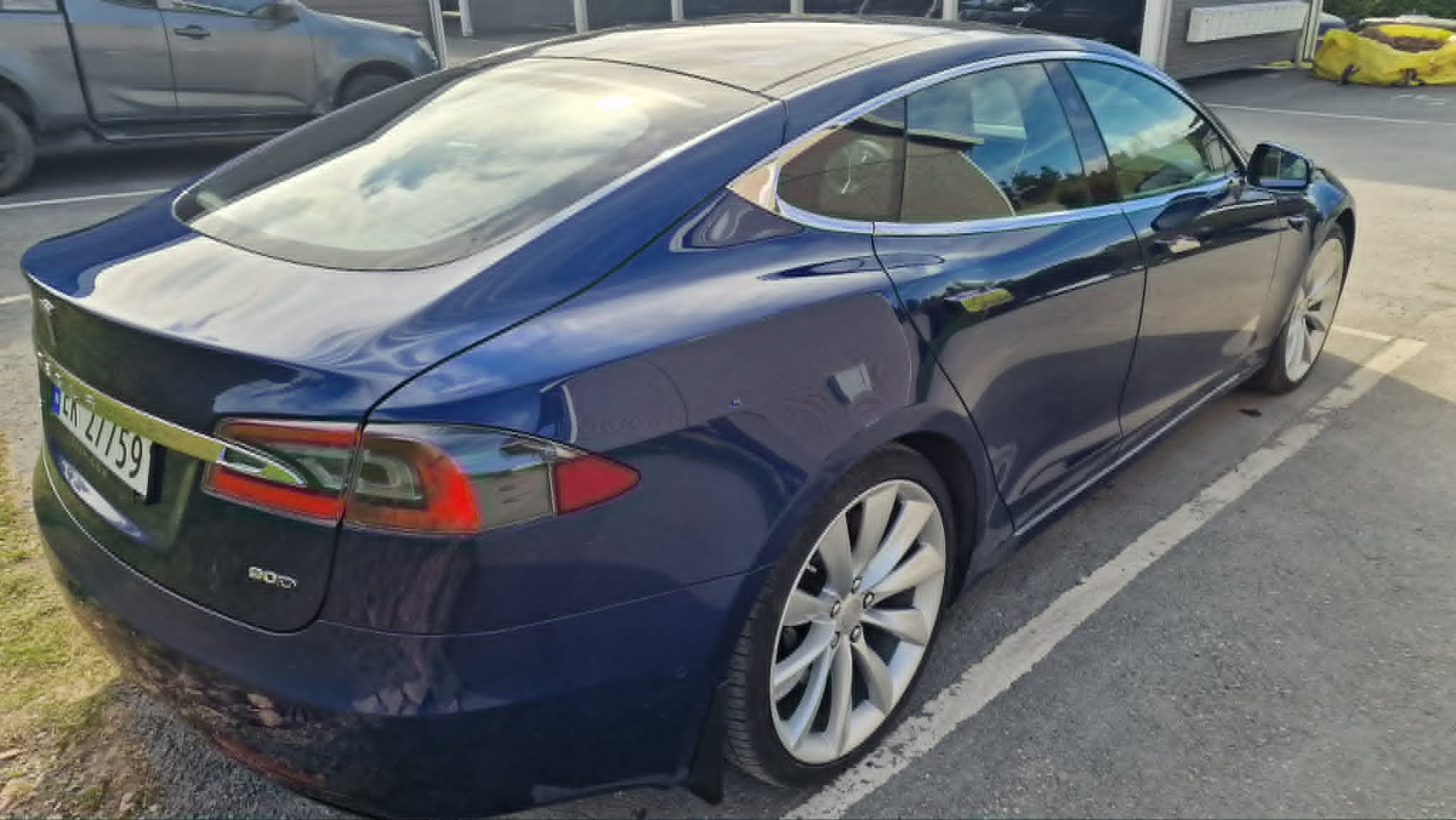 Tesla Model S 90D med Cruisekontroll