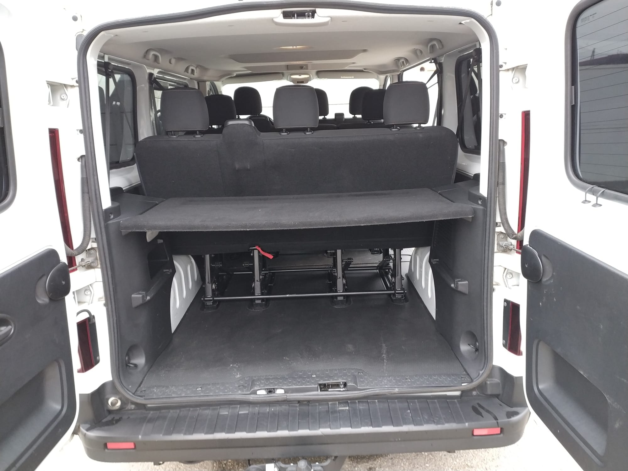 Renault Trafic Passenger Blanc L1 avec Climatisation