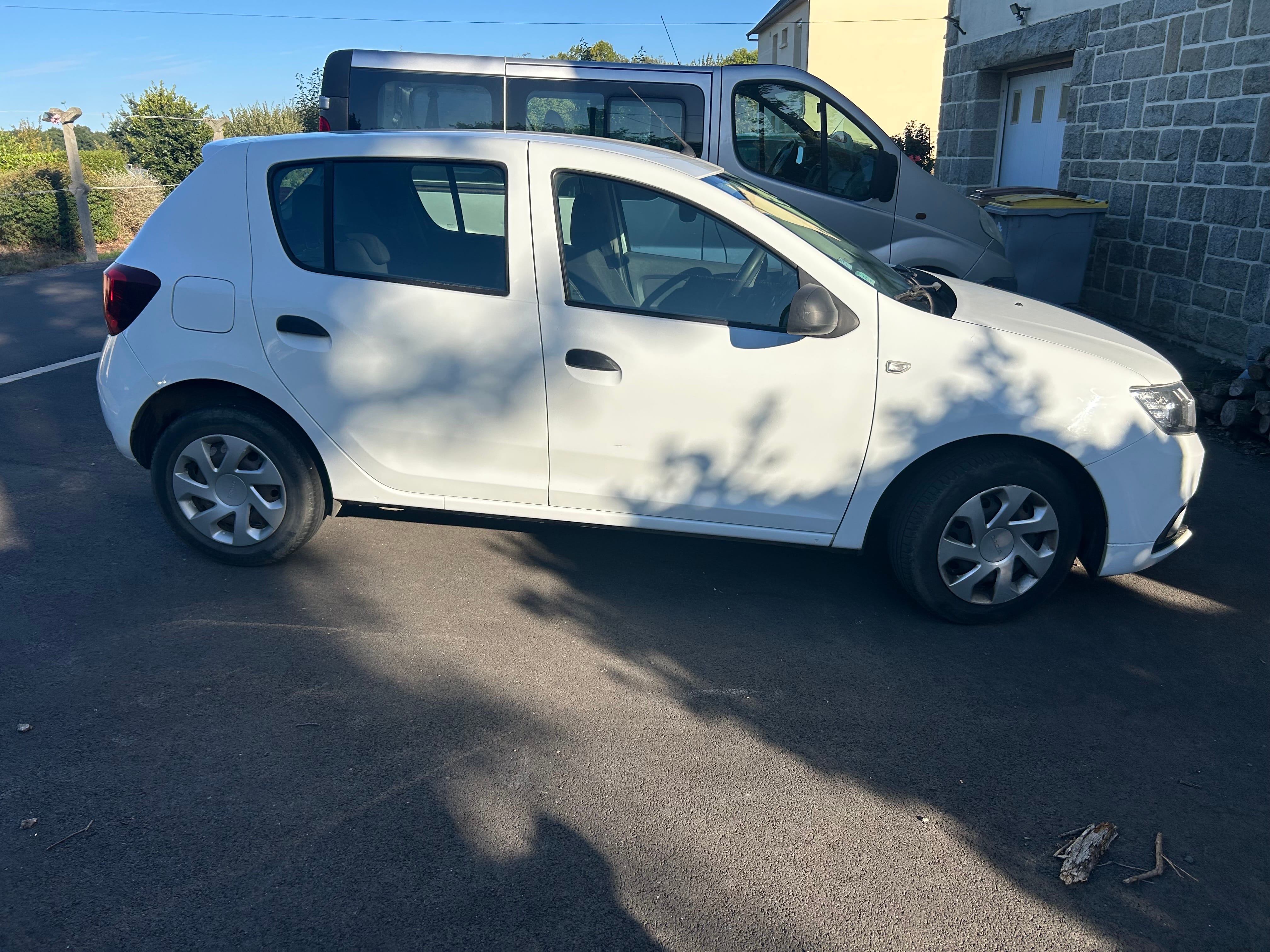 Dacia Sandero Essential avec Audio Bluetooth