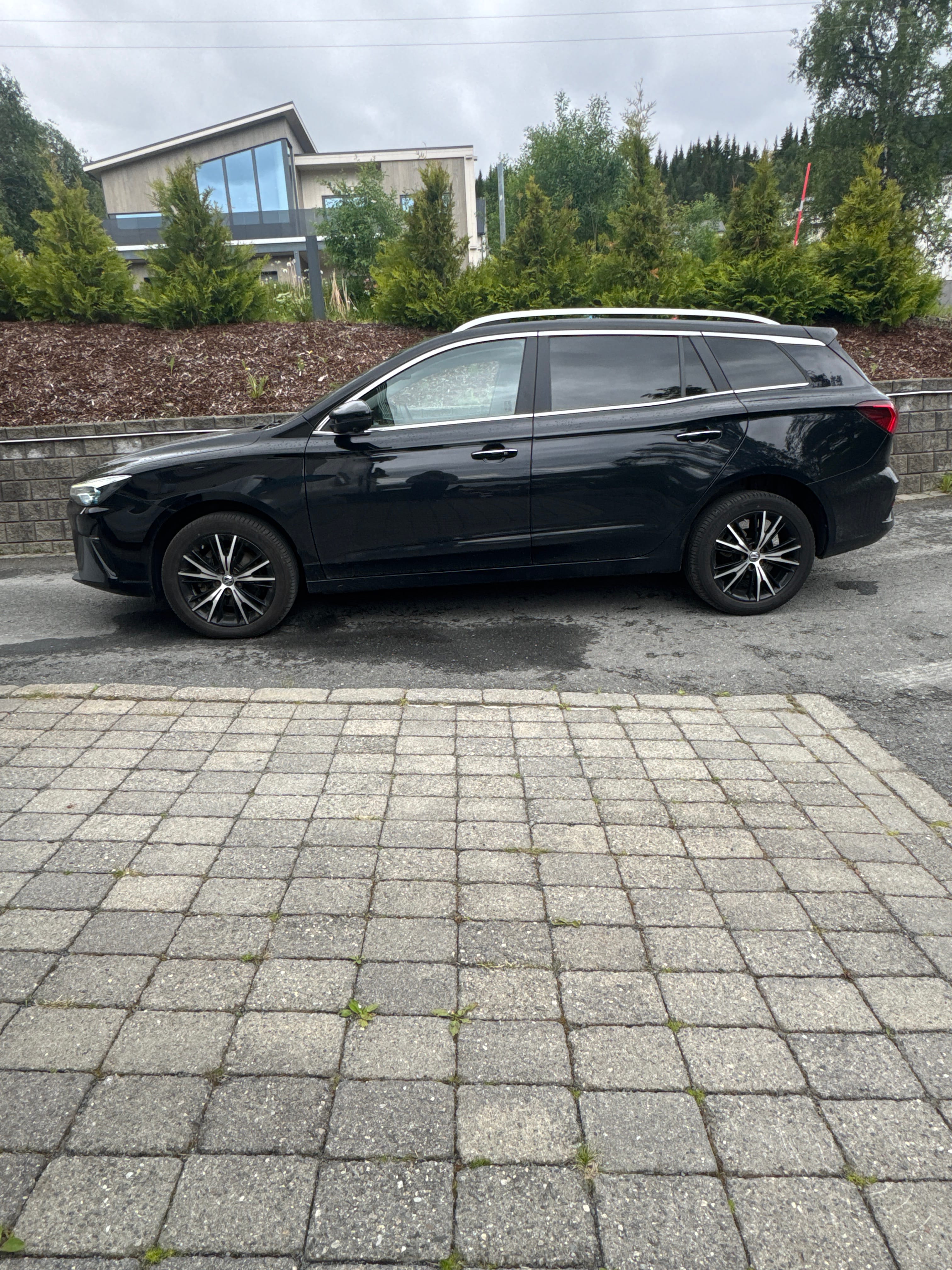MG MG5 with Air conditioning