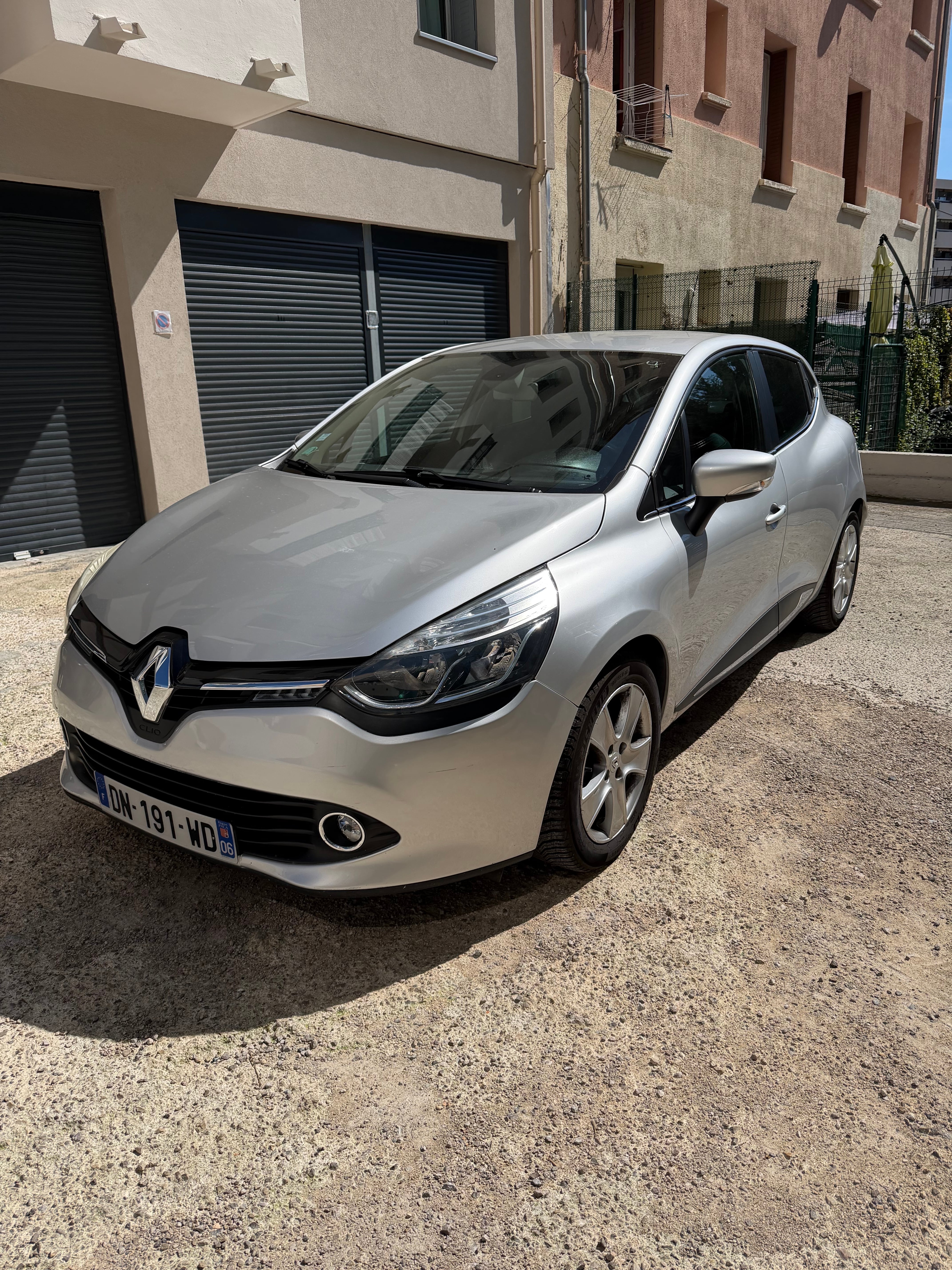 Renault Clio avec Climatisation