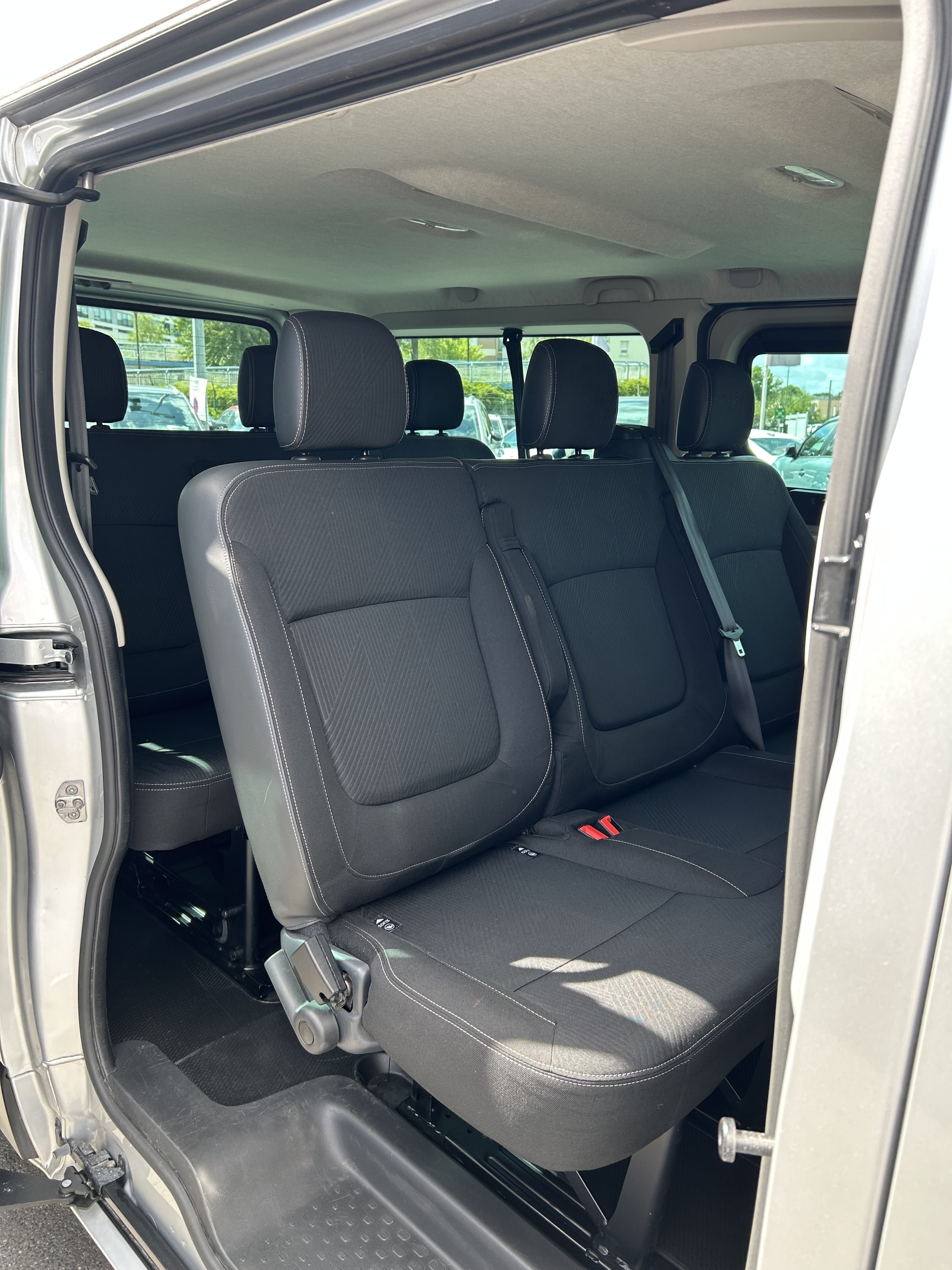 Renault Trafic Passenger avec Dashcam