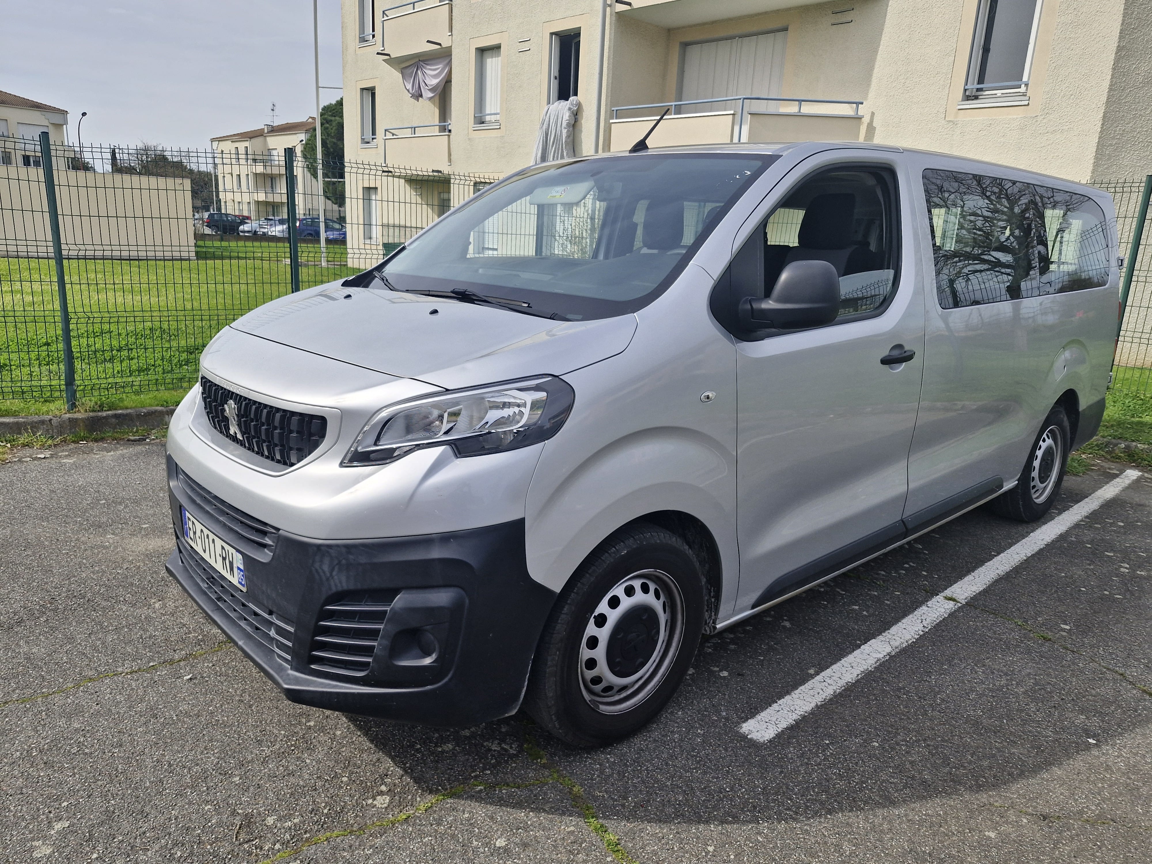 Peugeot Traveller  1.6 HDI Maxi Long L2H1, 2017, Diesel, 9 places et plus