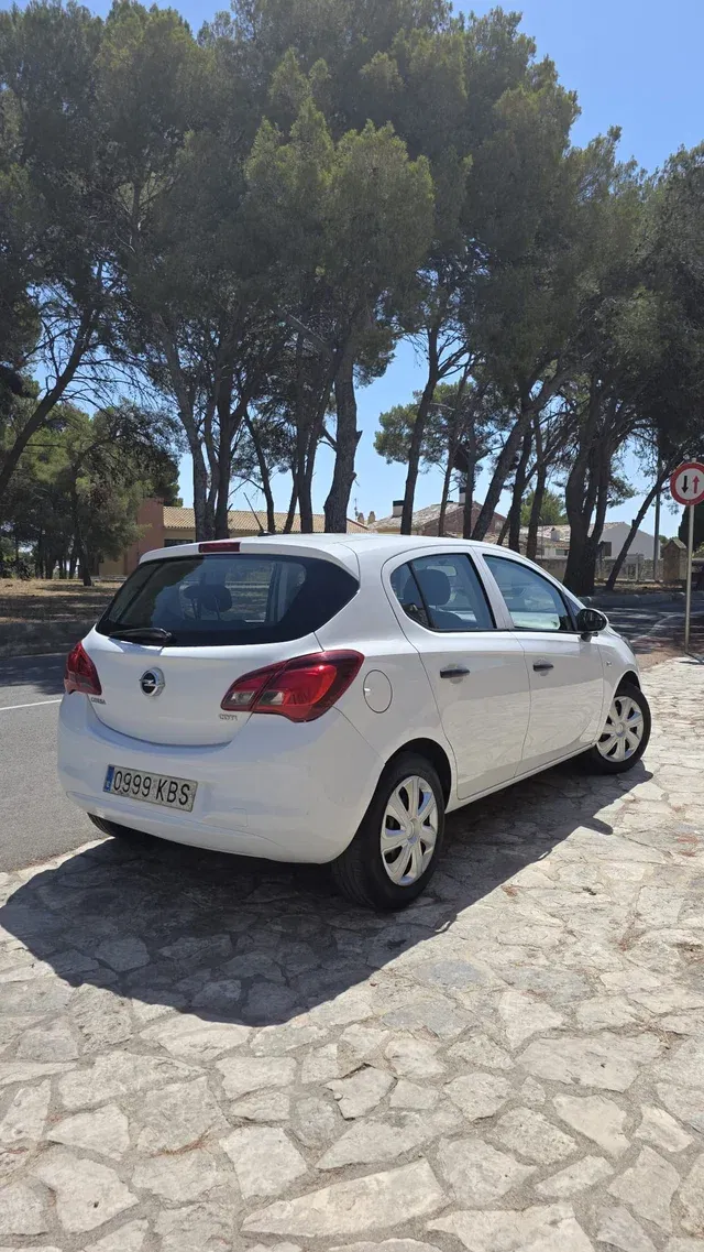 Opel Corsa con Control de velocidad