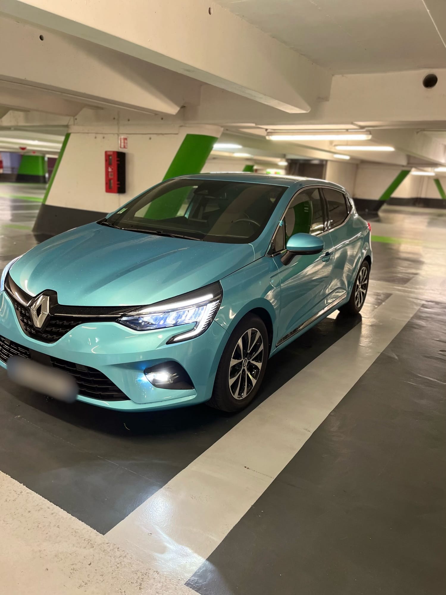 Renault Clio E-tech, 2020, Essence 95 / Électrique (hybride), automatique