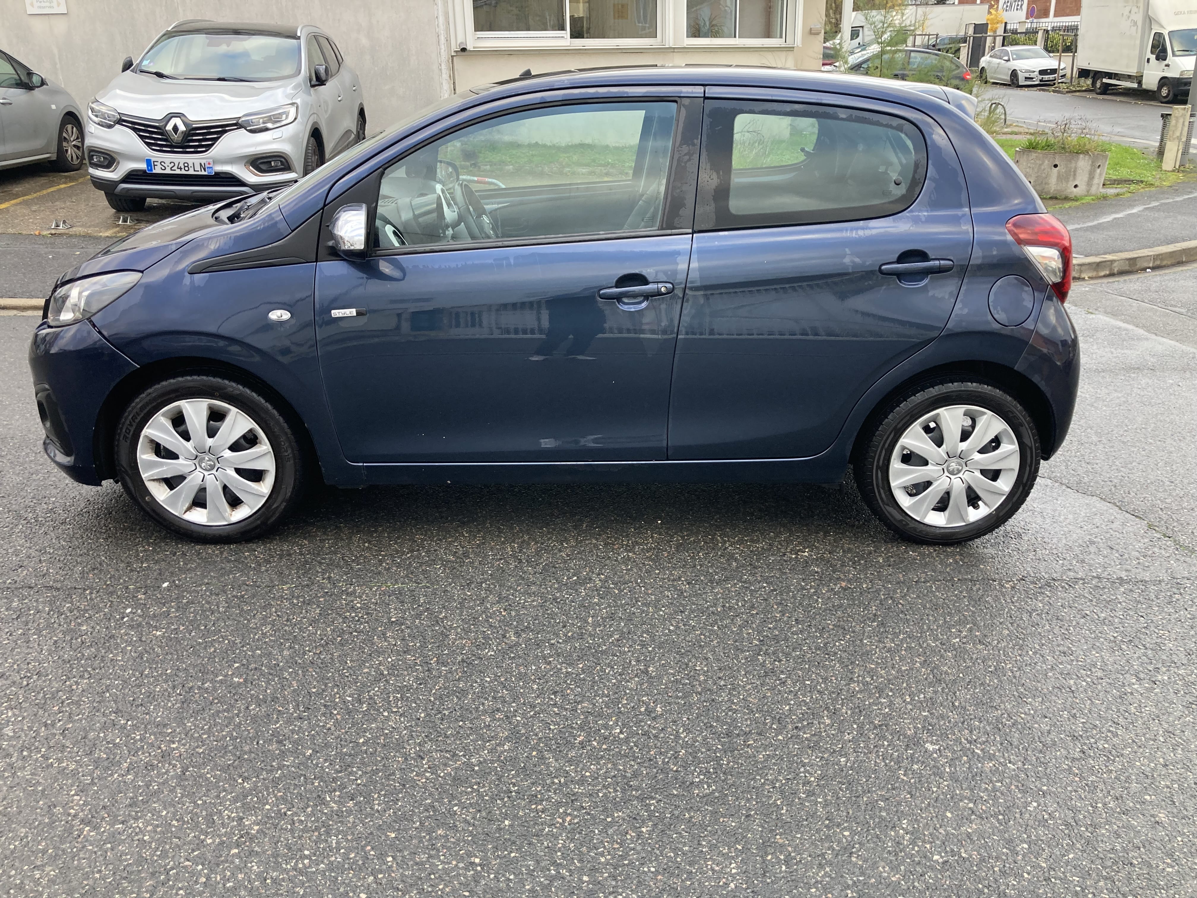 Peugeot 108 avec Entrée audio / iPod
