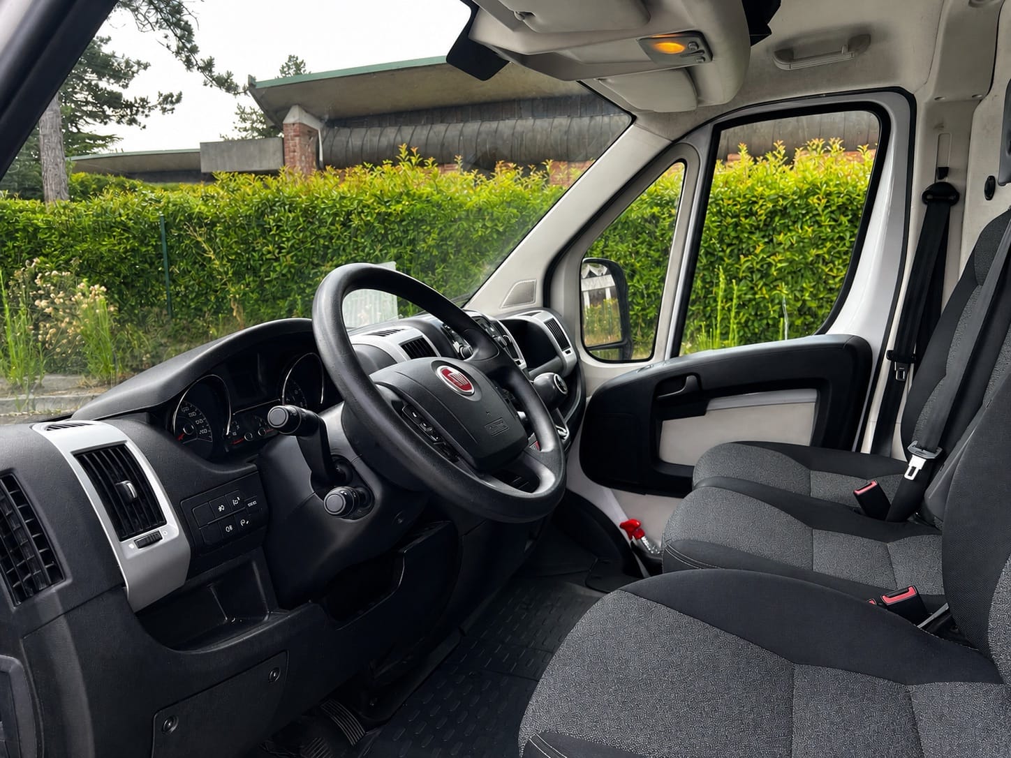 Fiat Ducato 12m3 / Caméra de recul avec Régulateur de vitesse