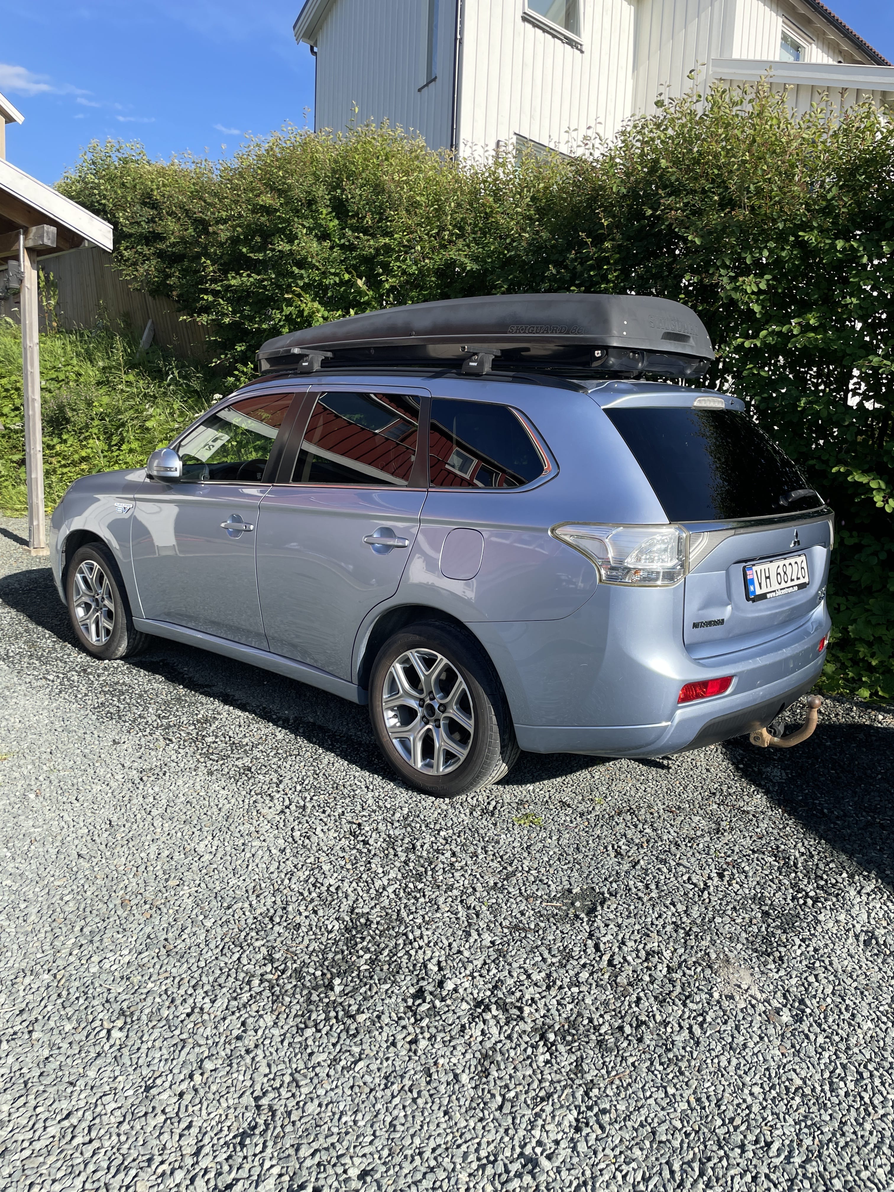 Mitsubishi Outlander PHEV SE with GPS