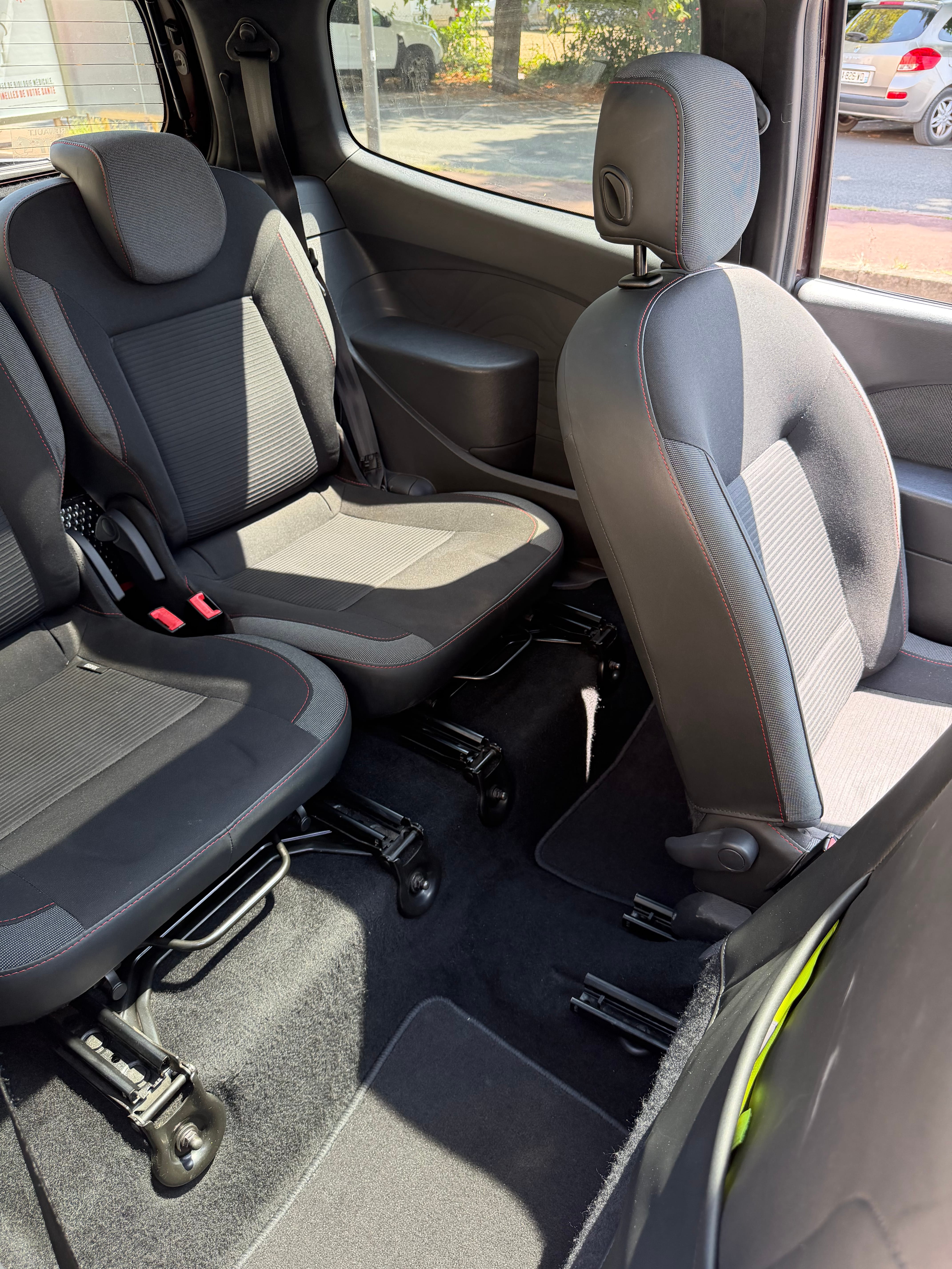 Renault Twingo II avec Autoradio