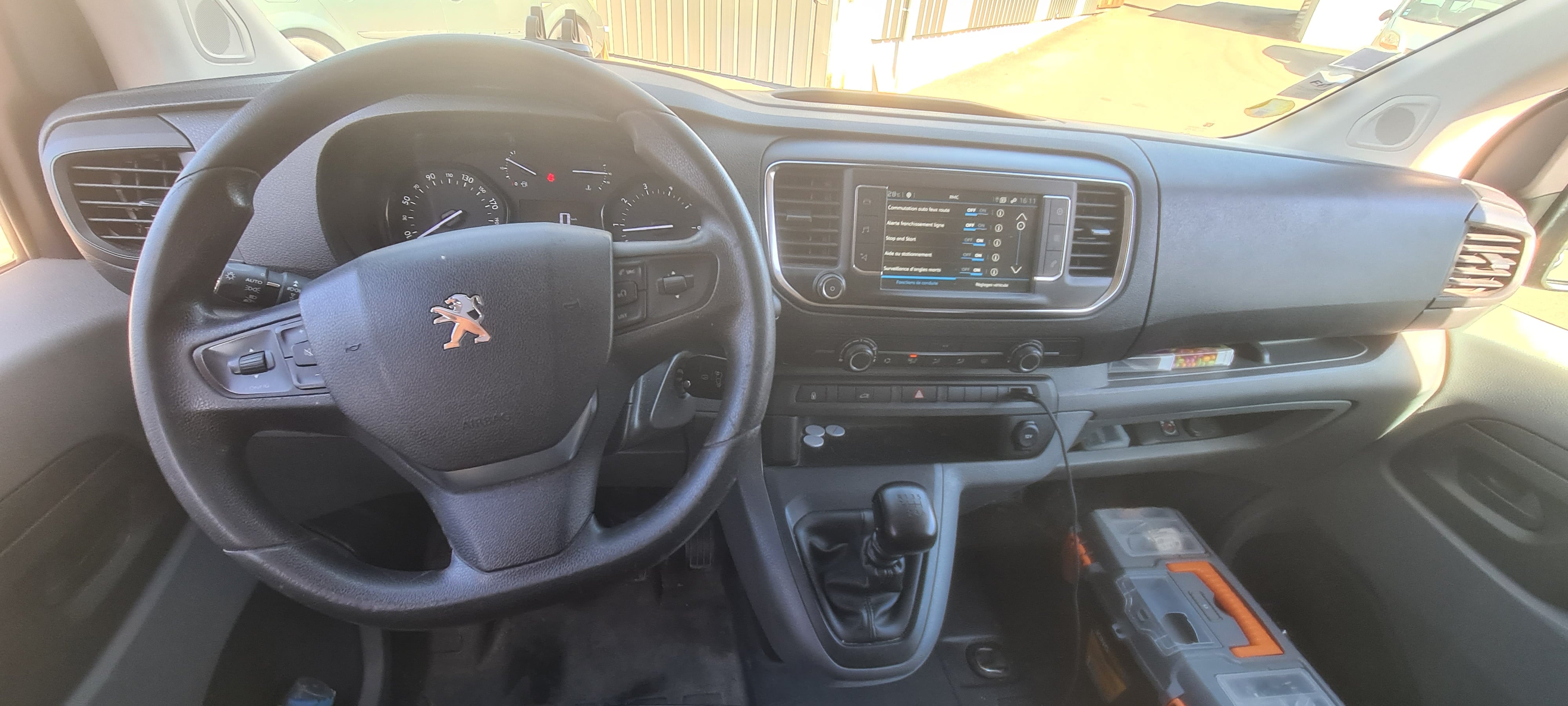 Peugeot Expert 2.0 L HDI avec GPS