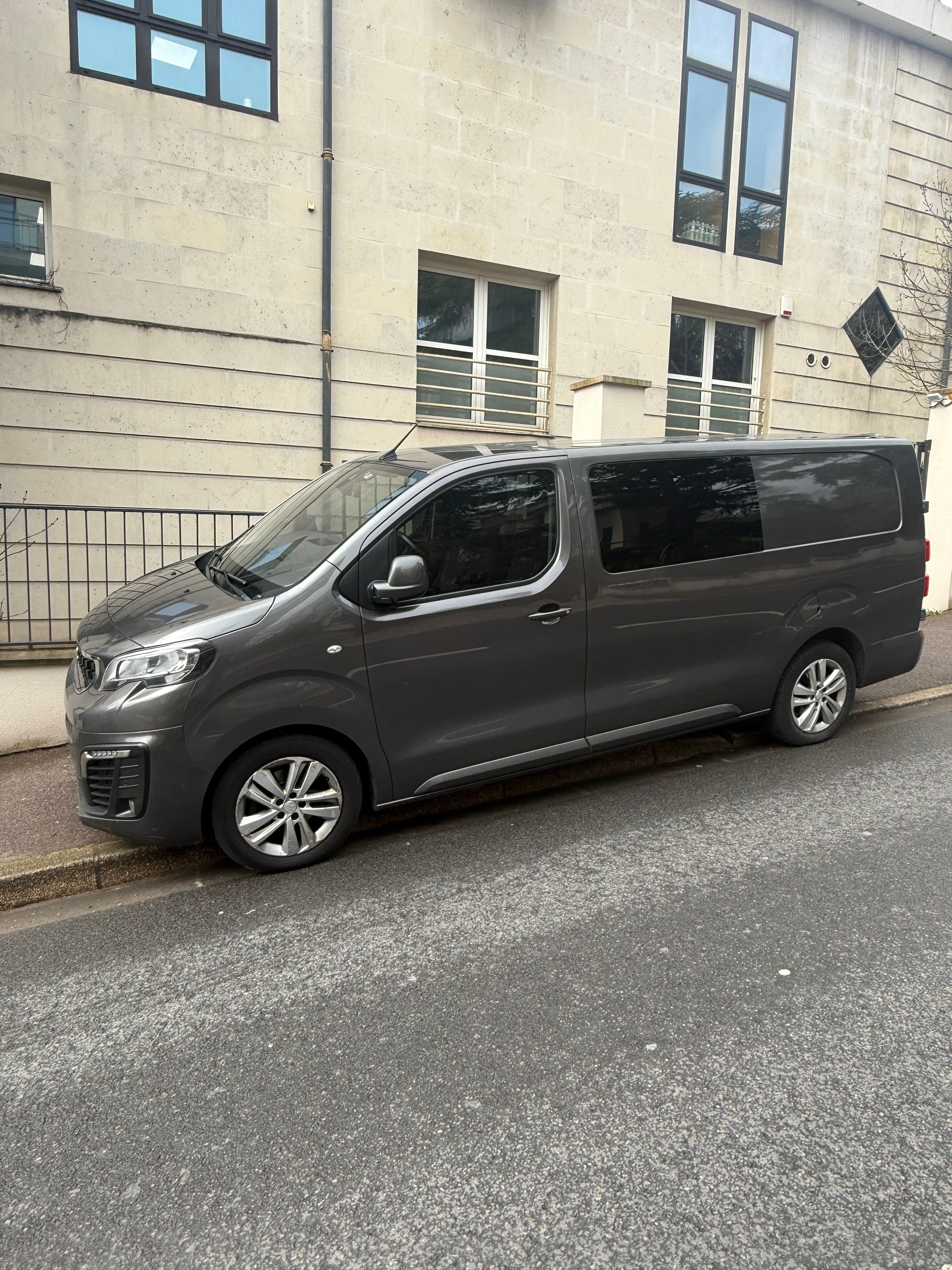 Peugeot Expert Double Cabine, 2020, Diesel, automatique, 6 places