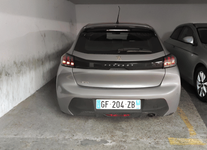 Peugeot 208 avec GPS