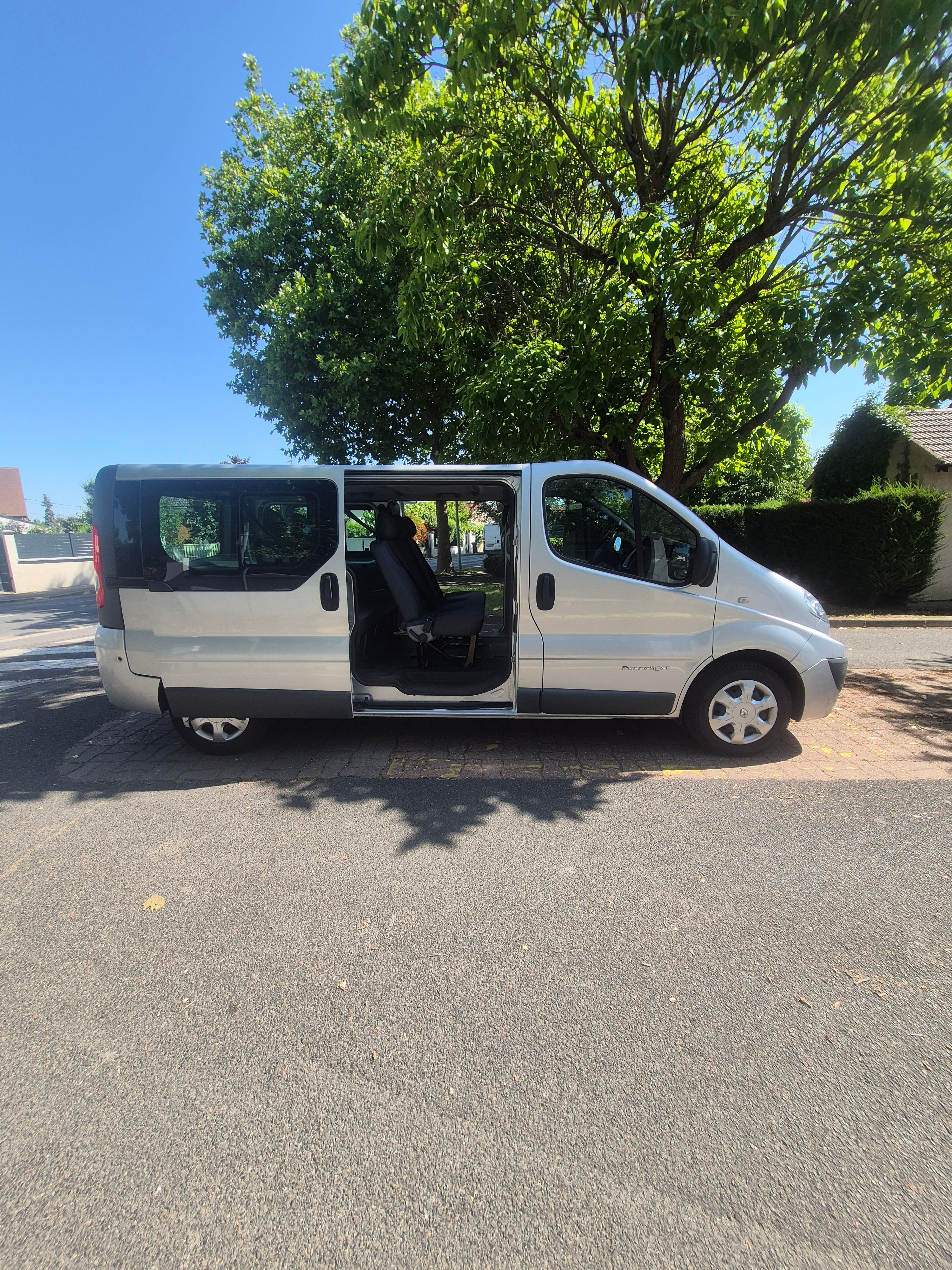 Renault Trafic Passenger avec Android Auto