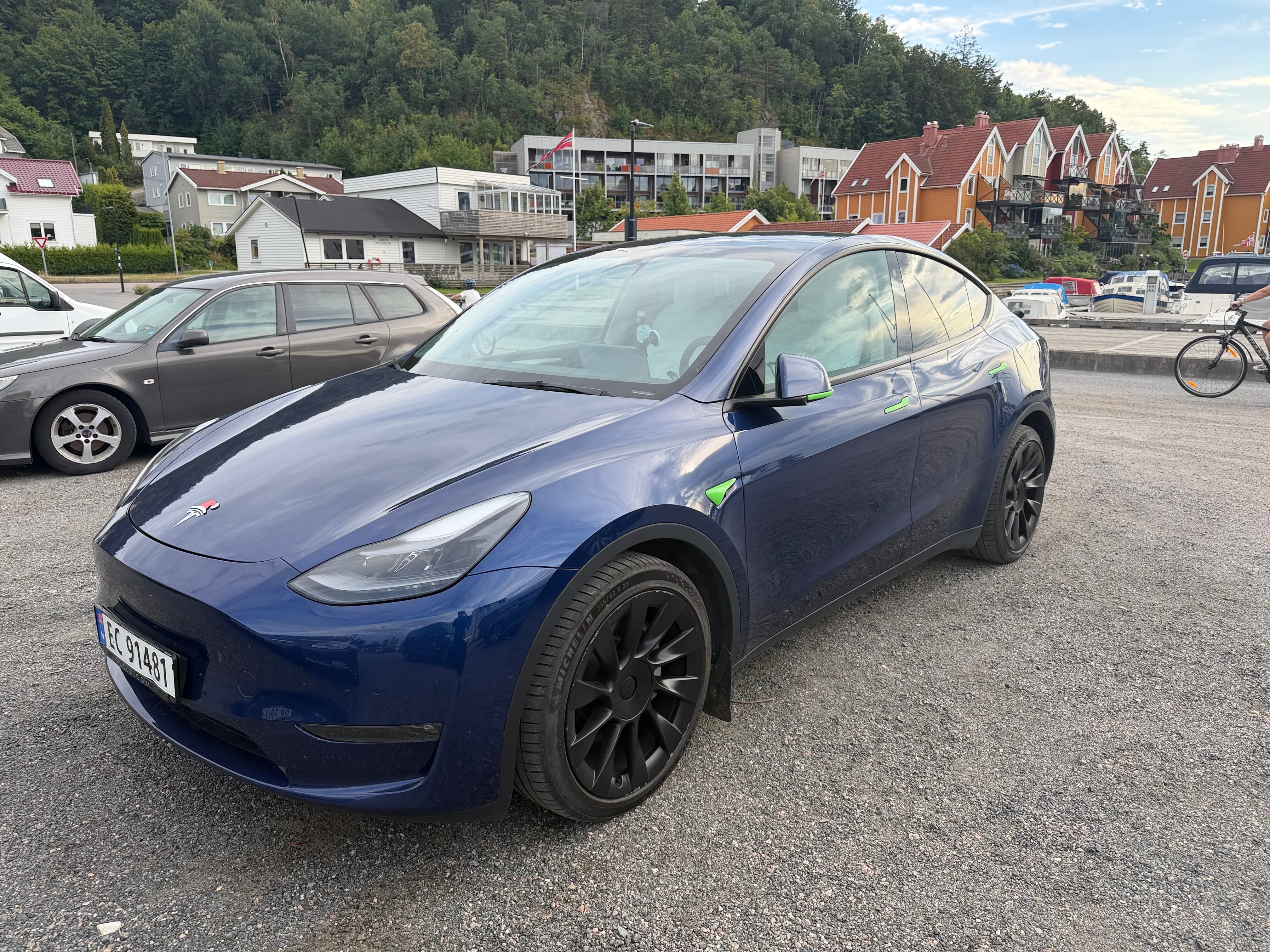 Tesla Model Y Long Range med Aircondition