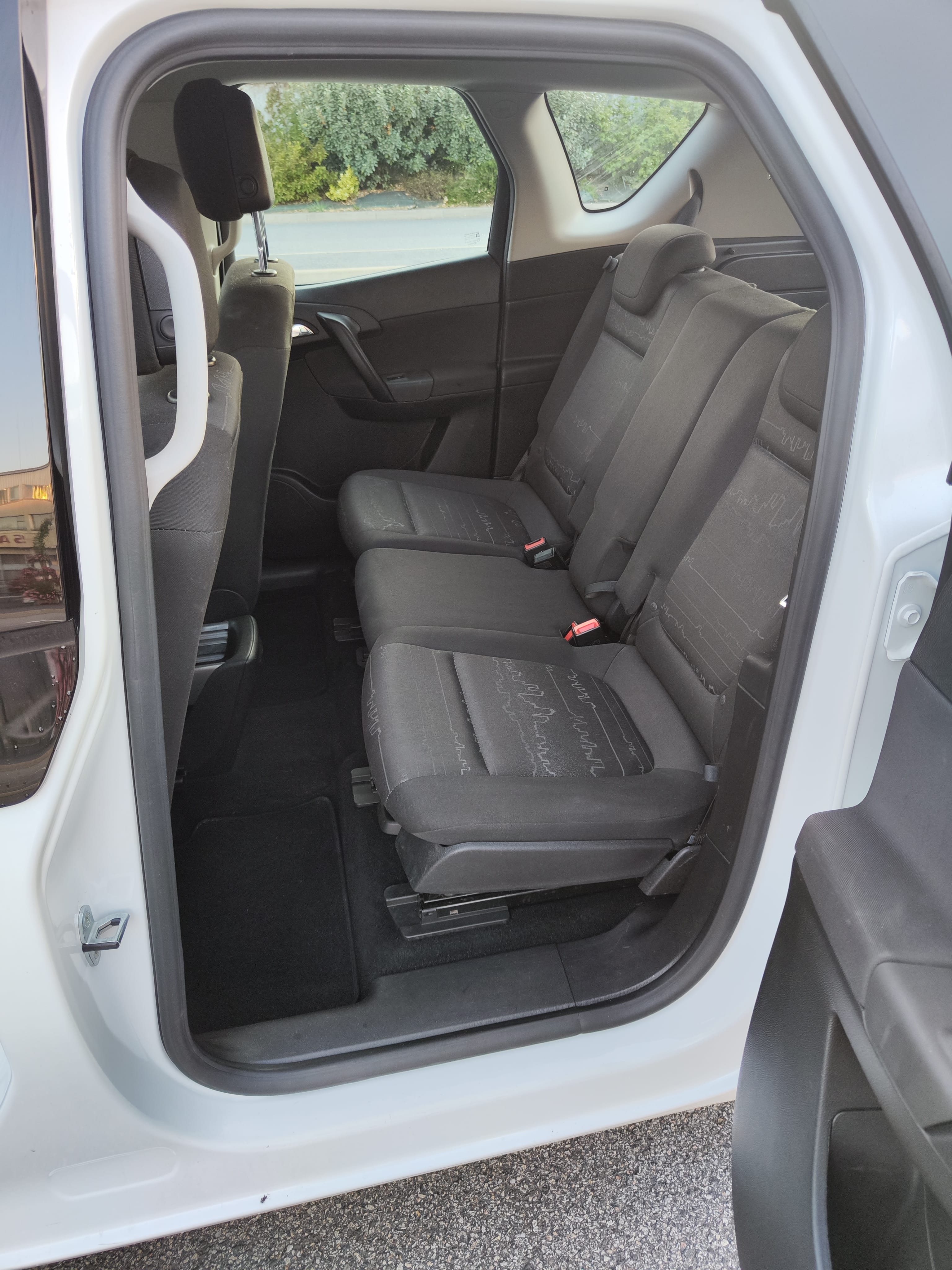 Opel Meriva E85 avec Entrée audio / iPod