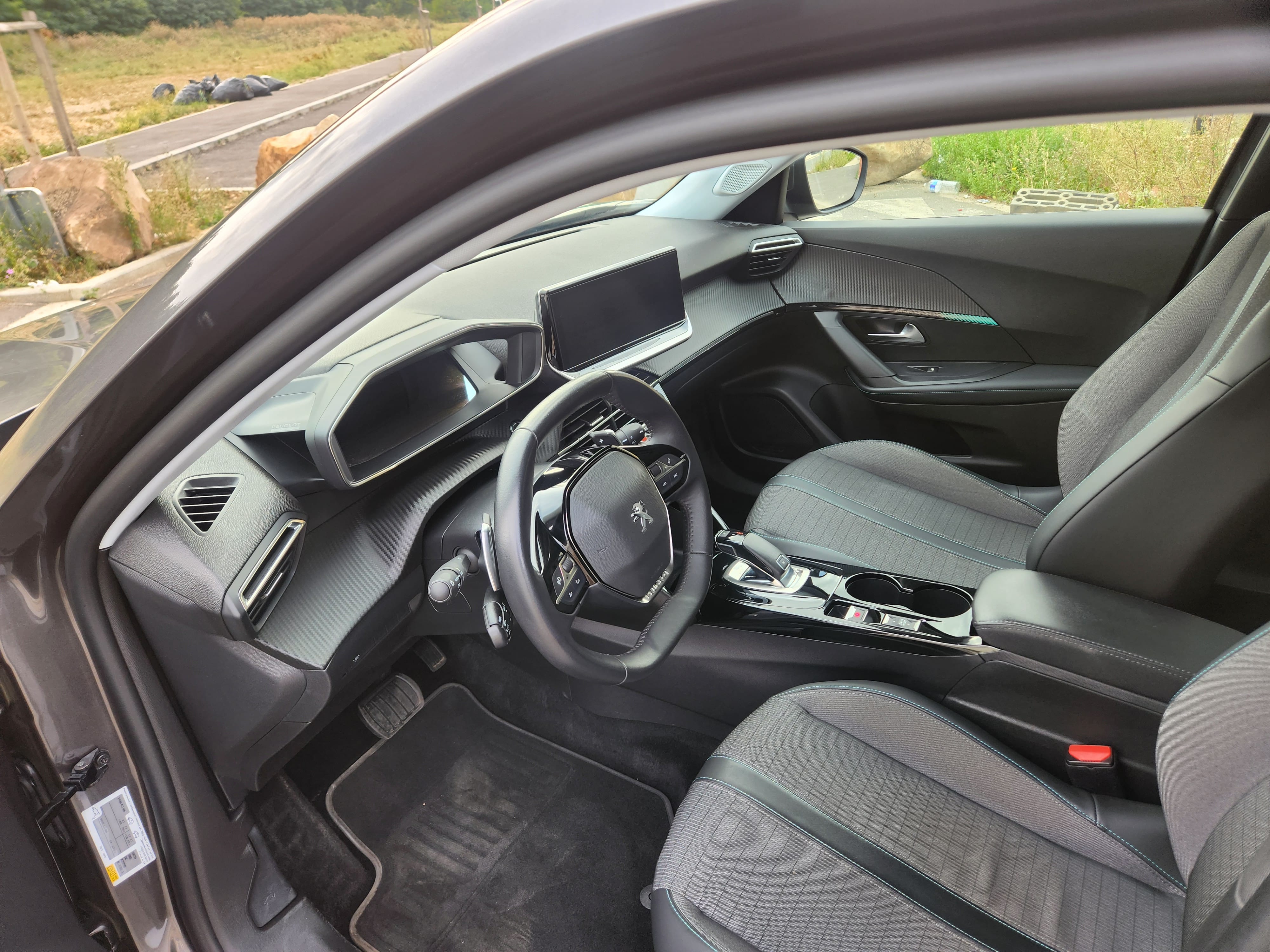Peugeot 2008 avec GPS