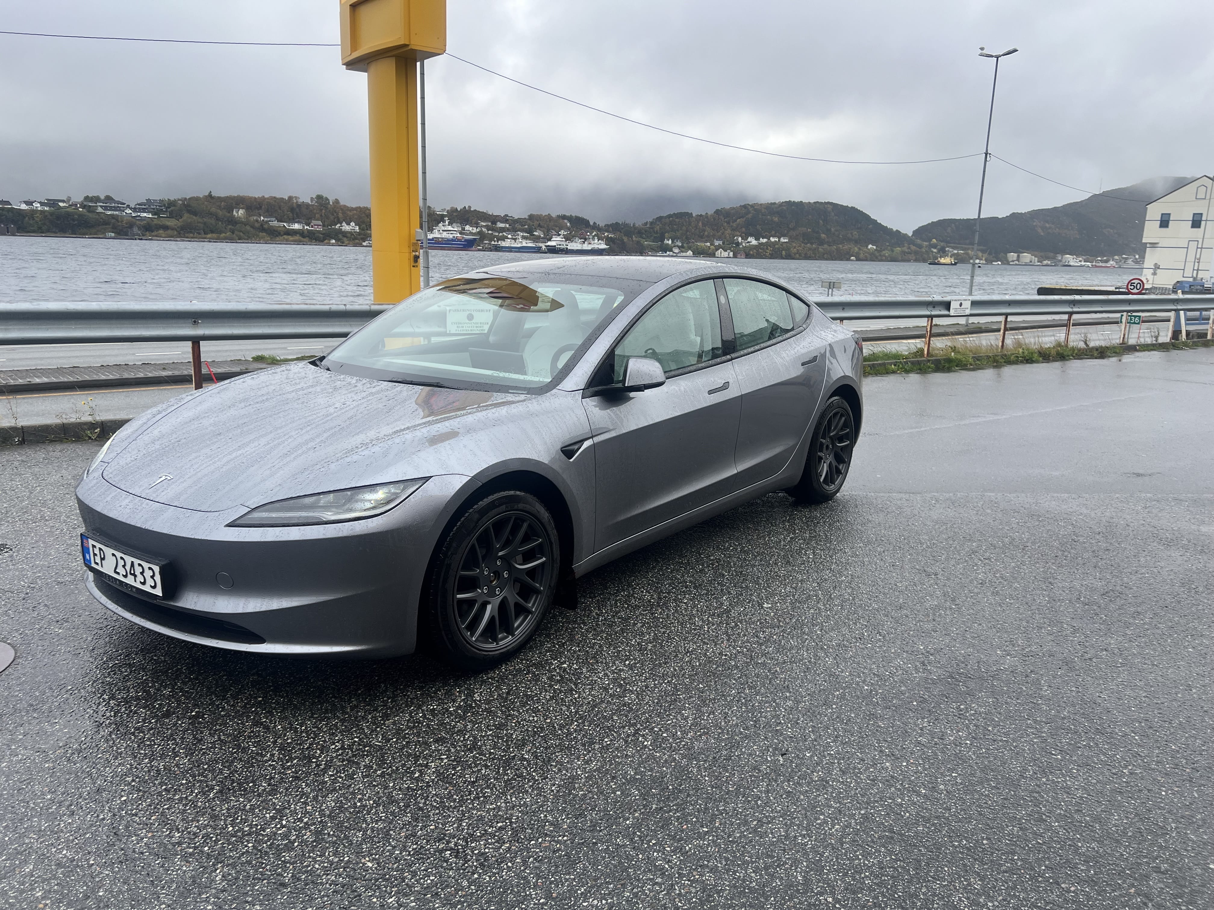 Tesla Model 3 Long Range, 2025, Elektrisk, automatisk