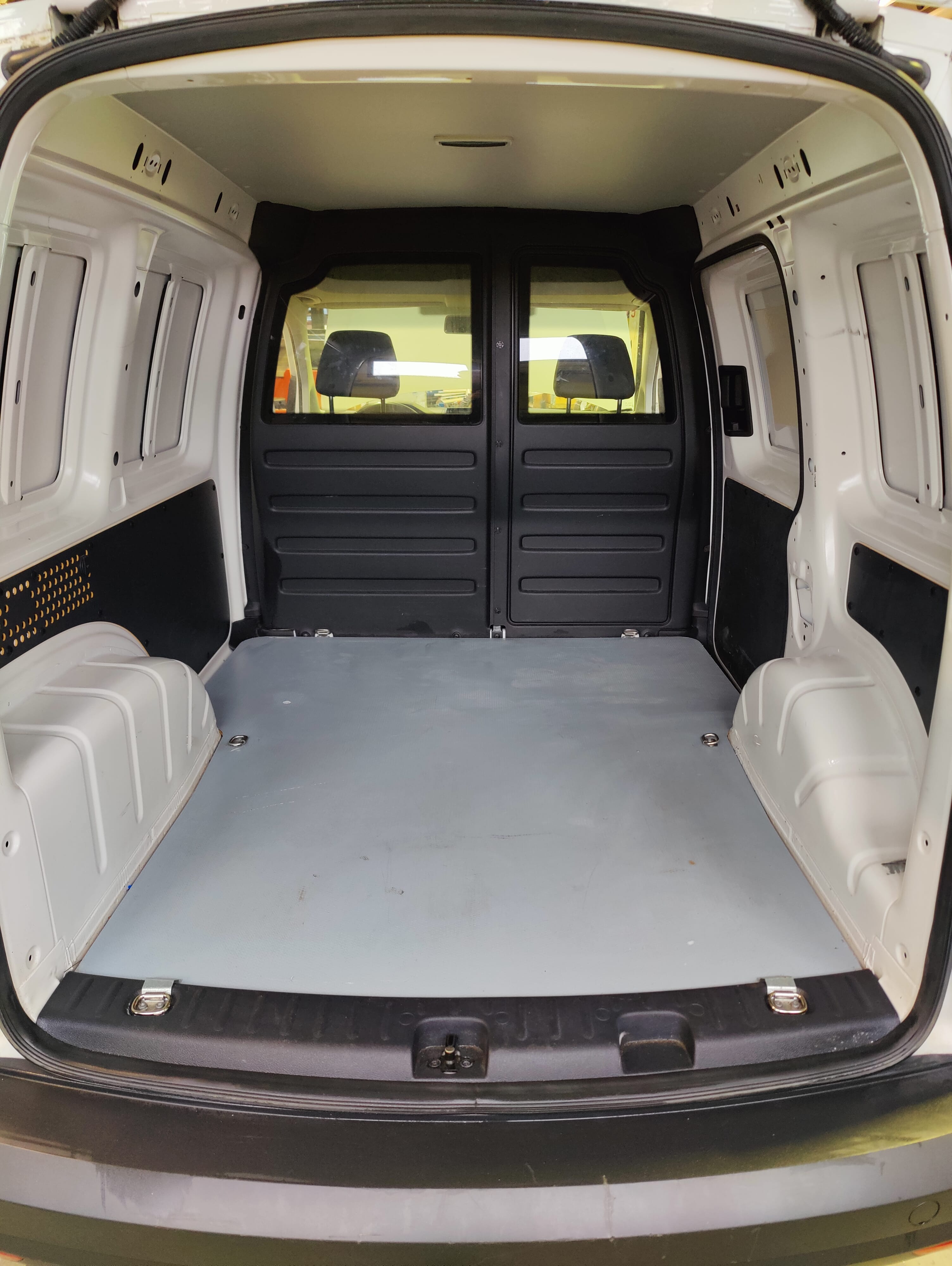 Volkswagen Caddy med Vinterdekk