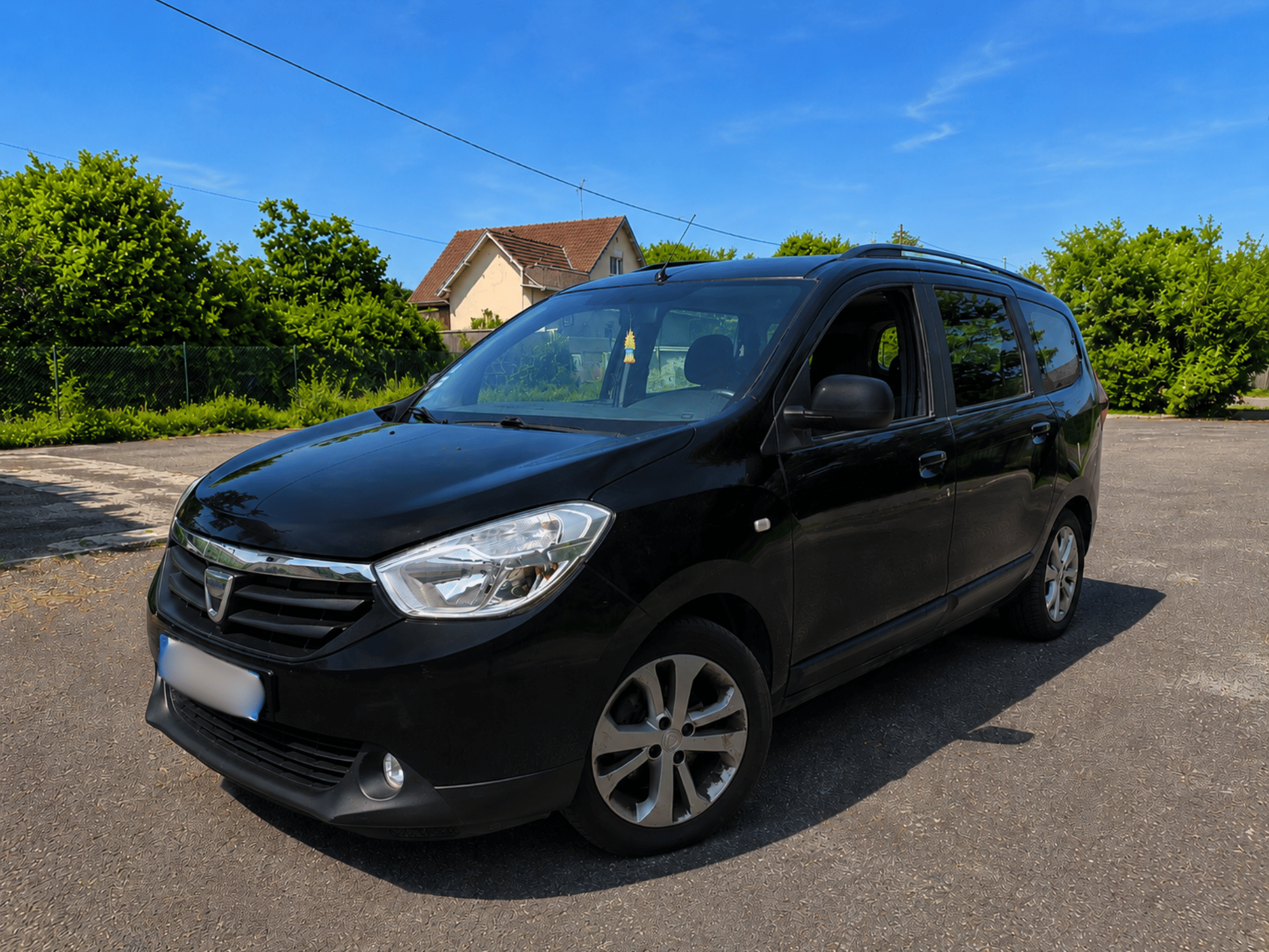 Dacia Lodgy, 2015, Essence 95, 7 places