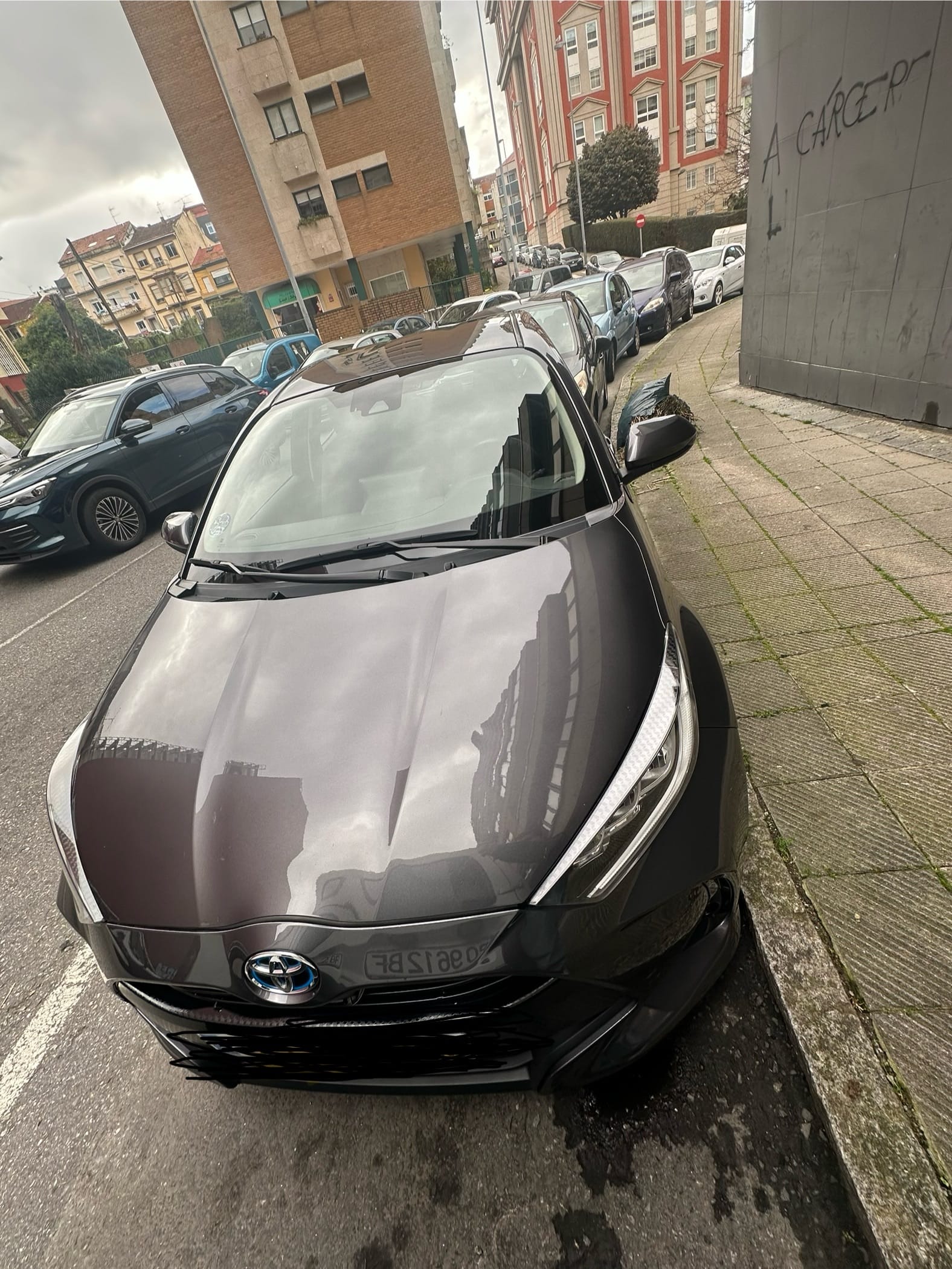 Toyota Yaris Híbrido, 2022, Gasolina 95 / Eléctrico (híbrido), Automático