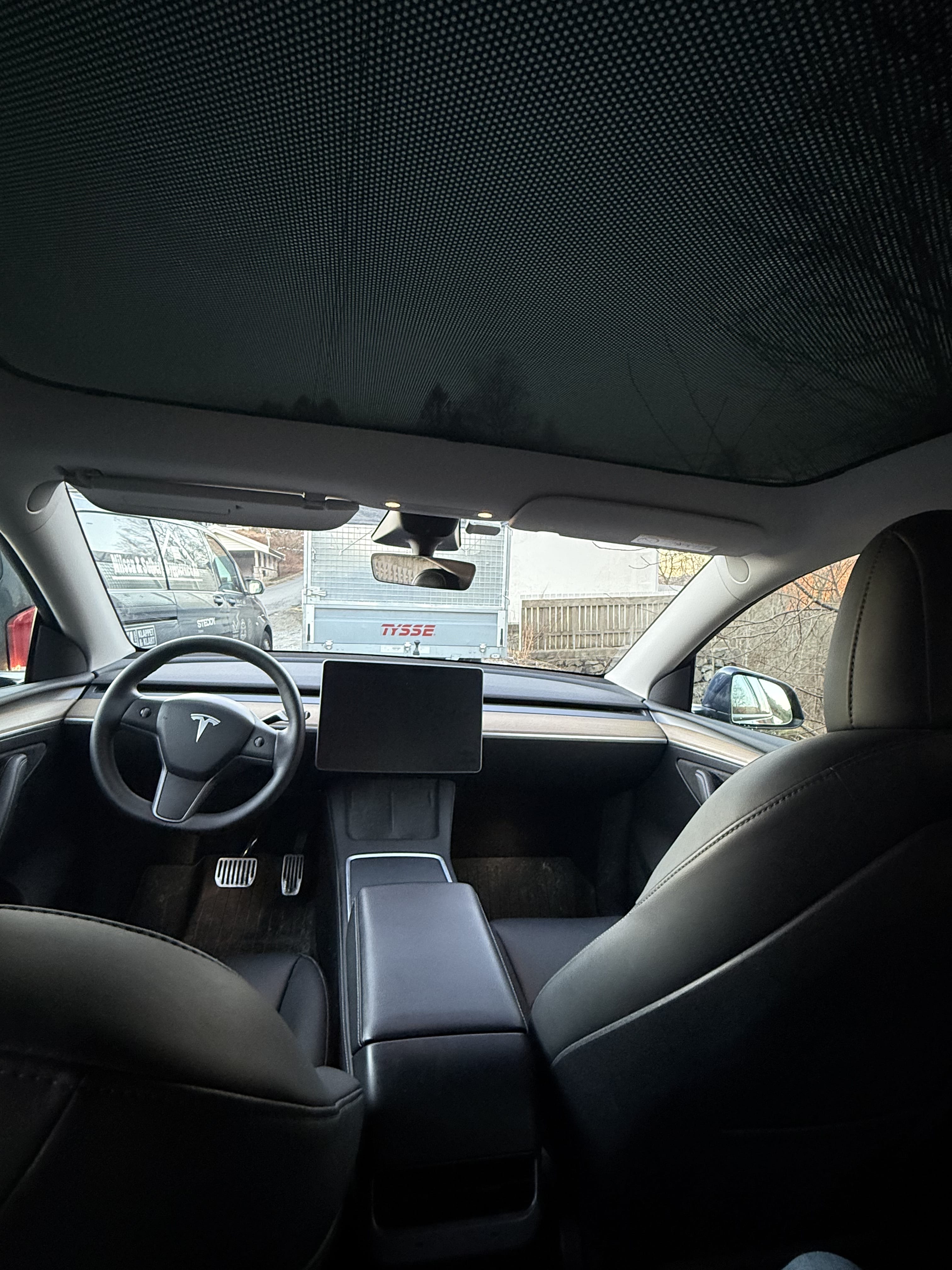 Tesla Model Y Long Range med Cruisekontroll