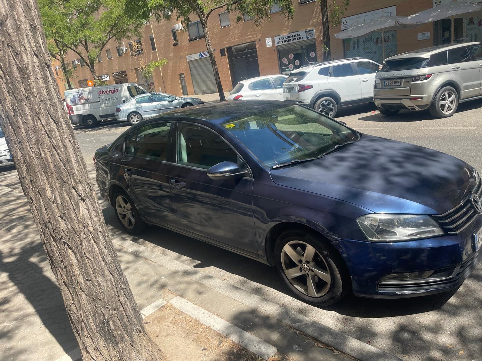 Volkswagen Golf with Air conditioning