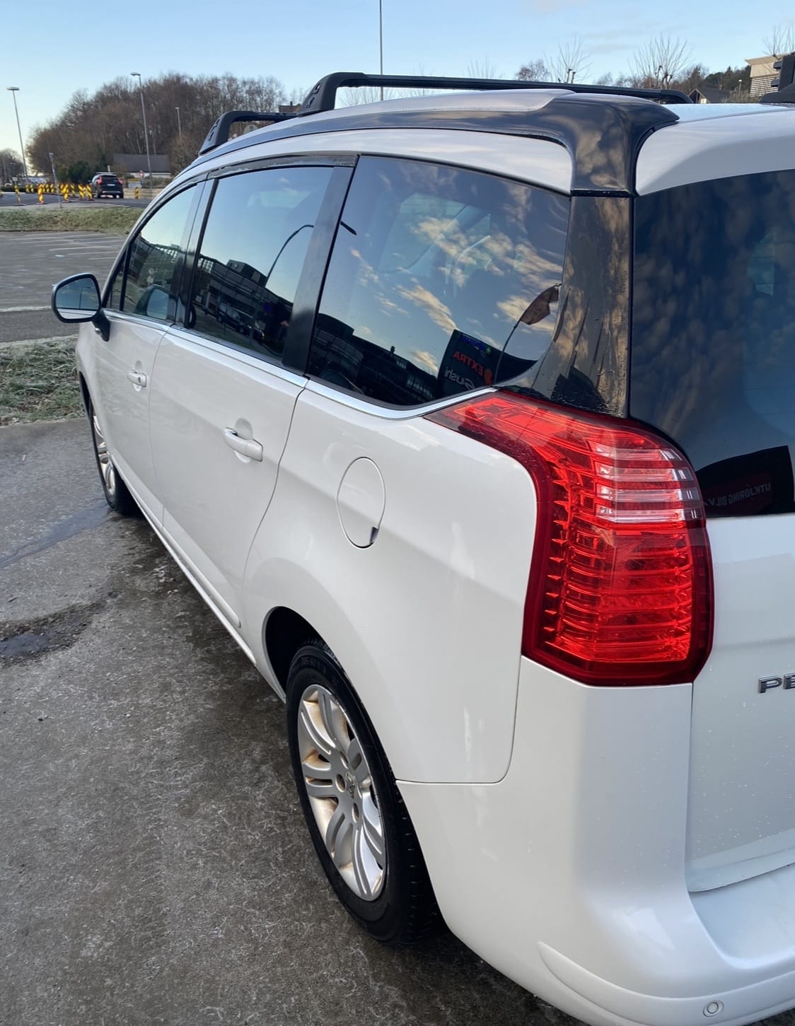 Peugeot 5008 med Aircondition