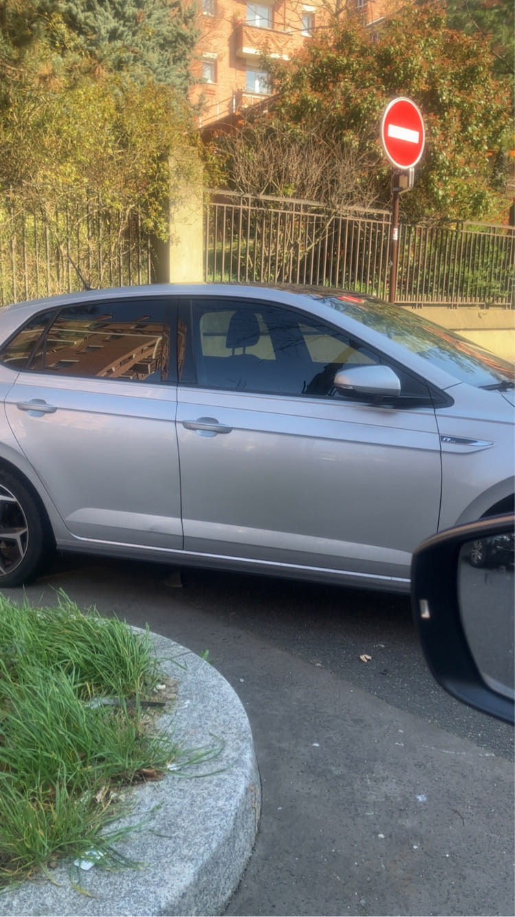 Volkswagen Polo R-Line avec Audio Bluetooth