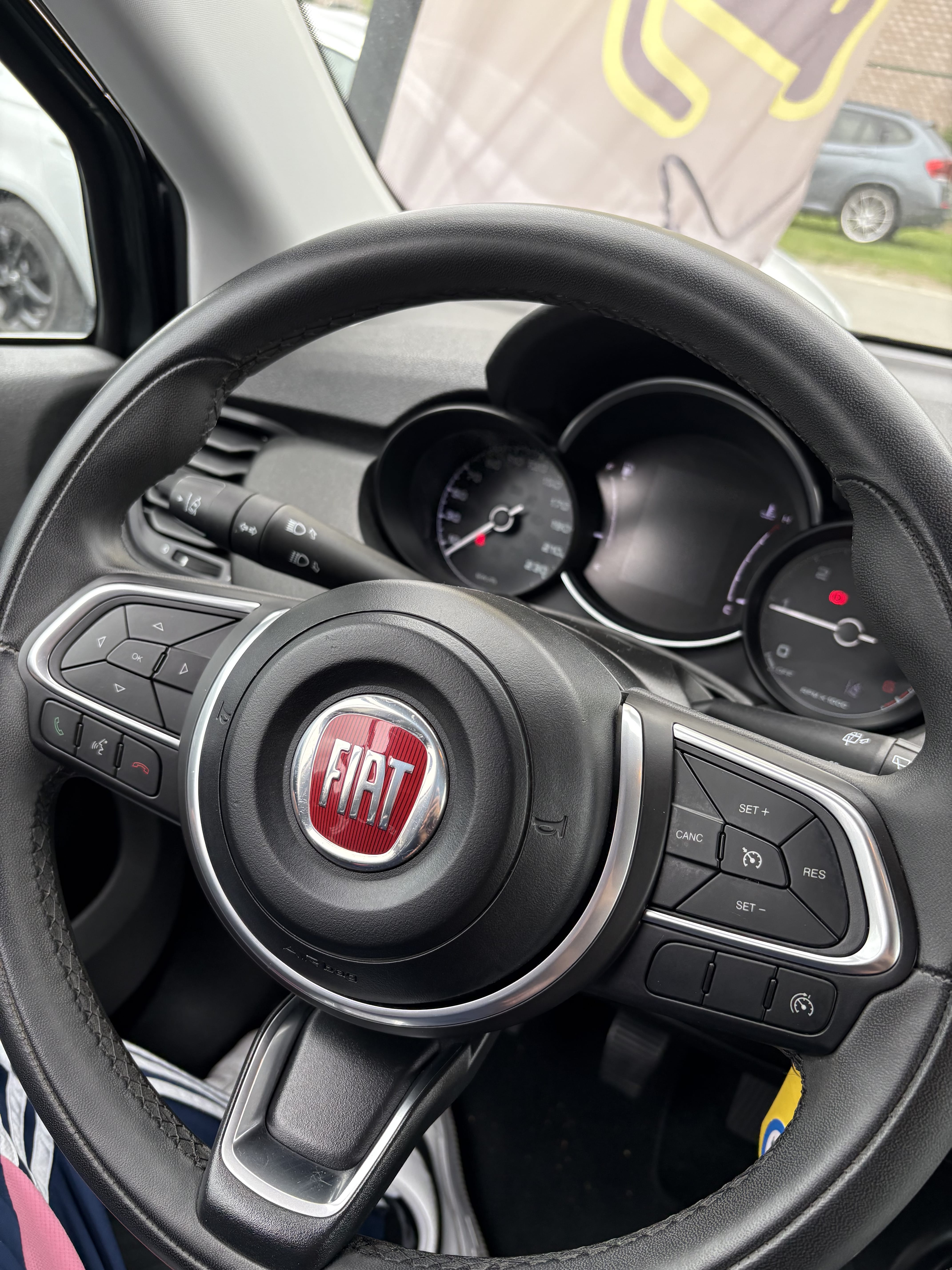 Fiat 500 X avec GPS