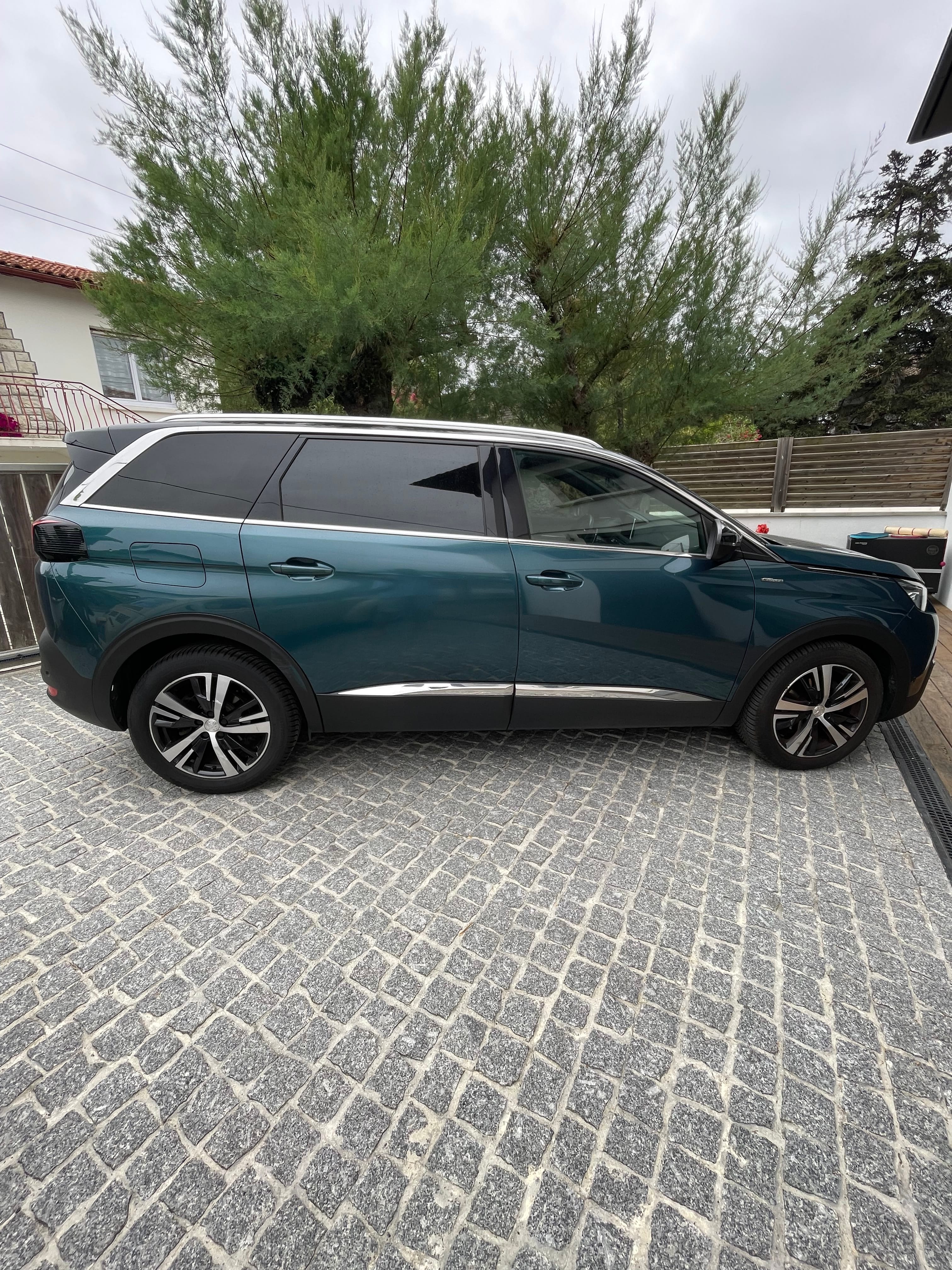 Peugeot 5008 avec Climatisation