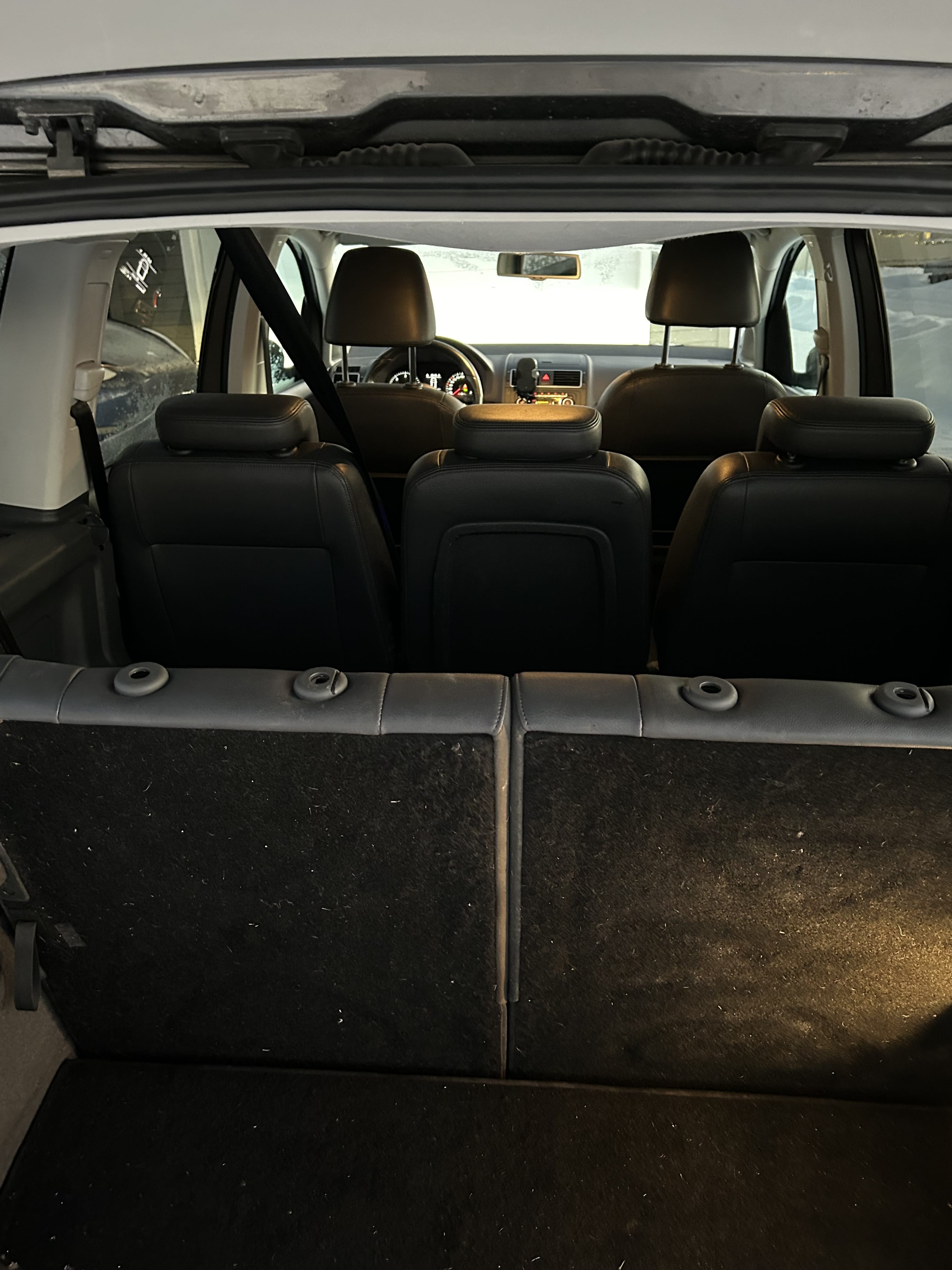 Volkswagen Touran avec Coffre de toit