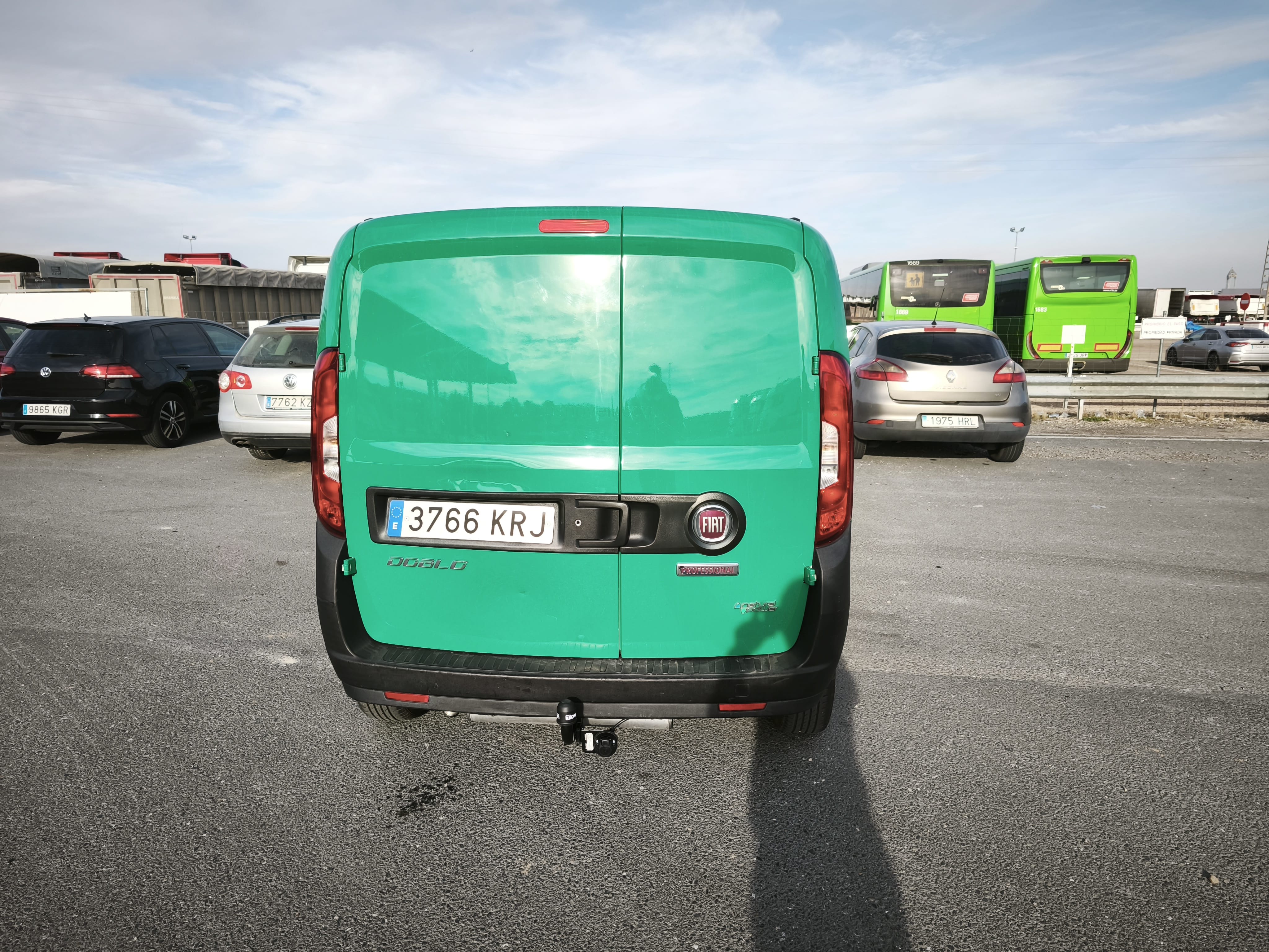 Fiat Doblo Cargo GNC y gasolina