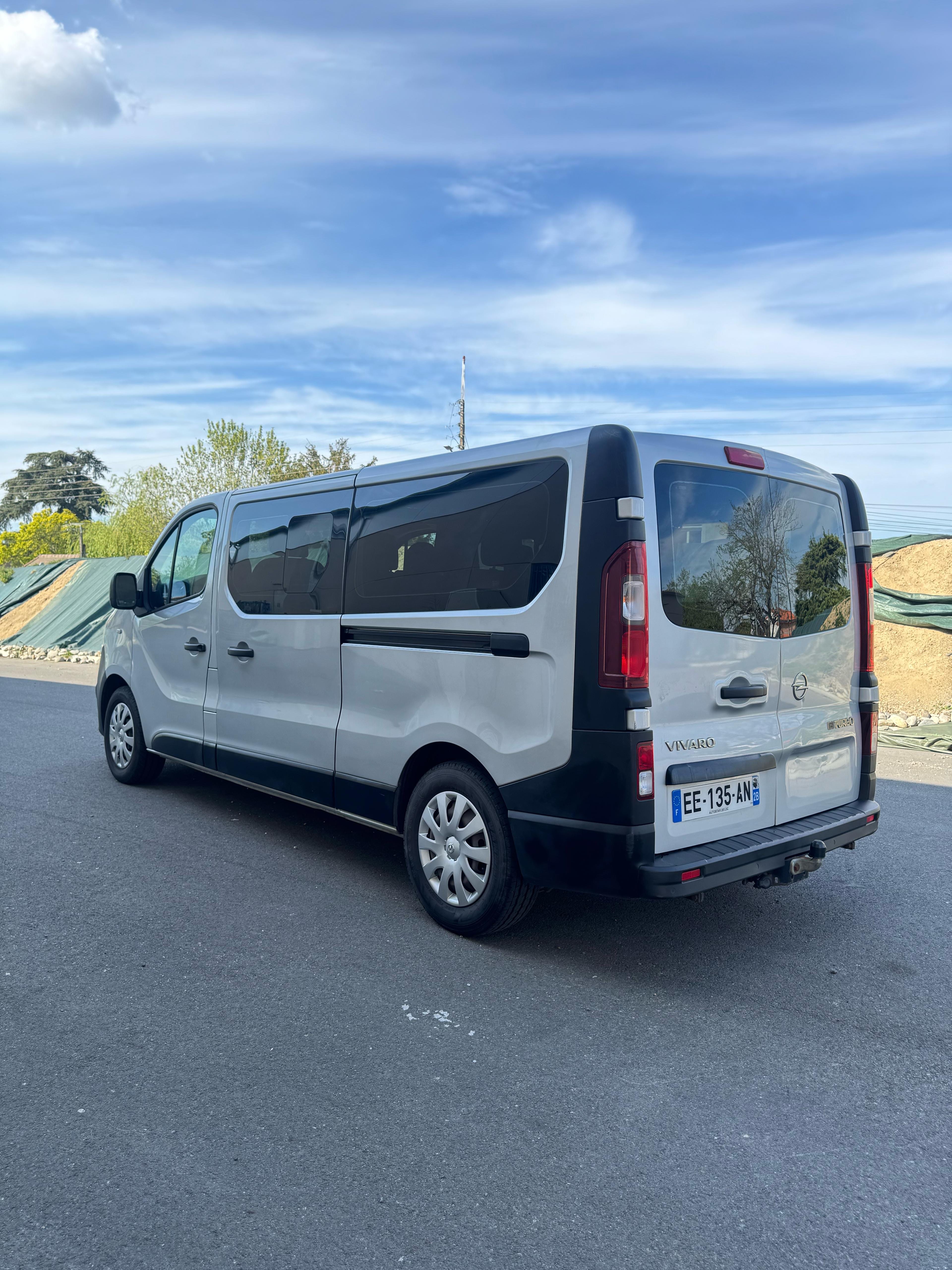 Opel Vivaro avec Dashcam