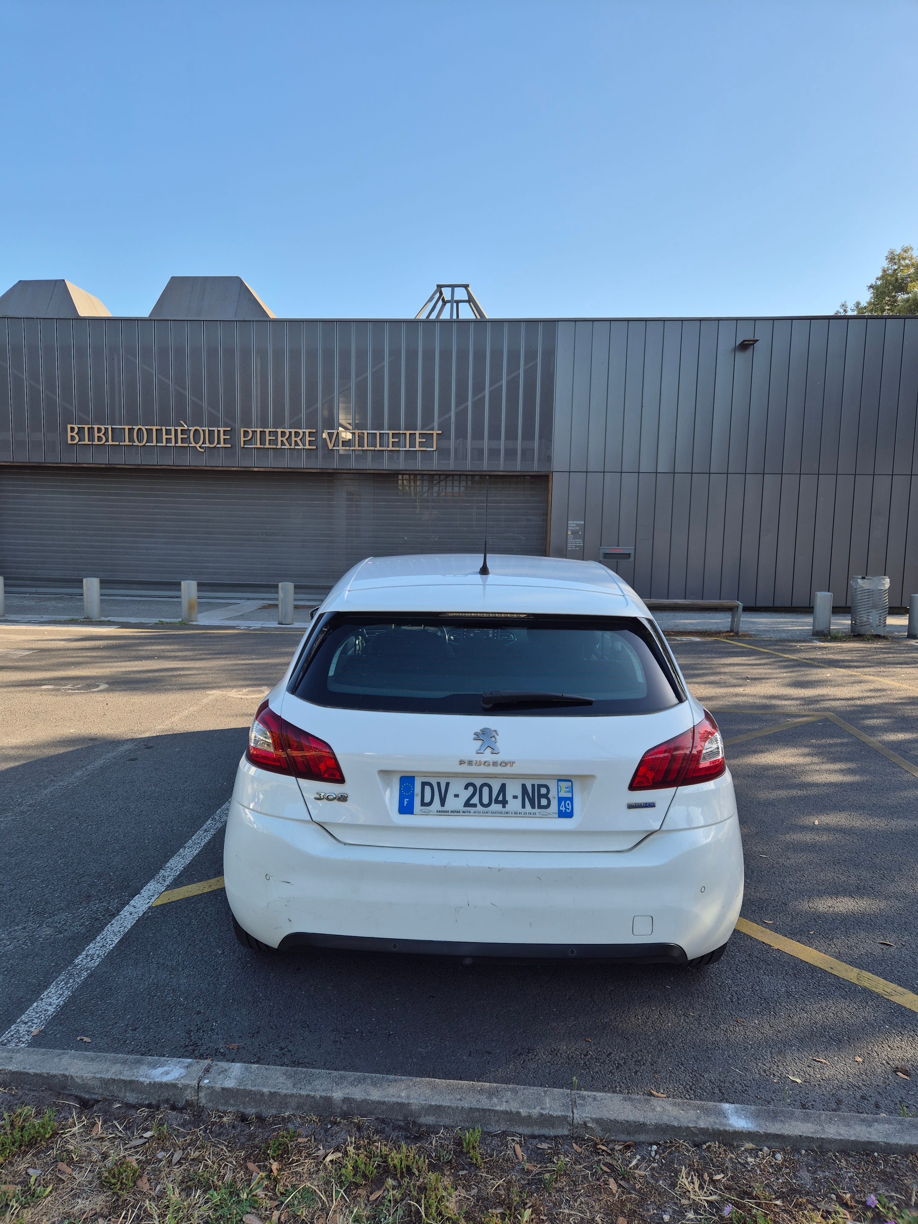 Peugeot 308 with Bluetooth audio