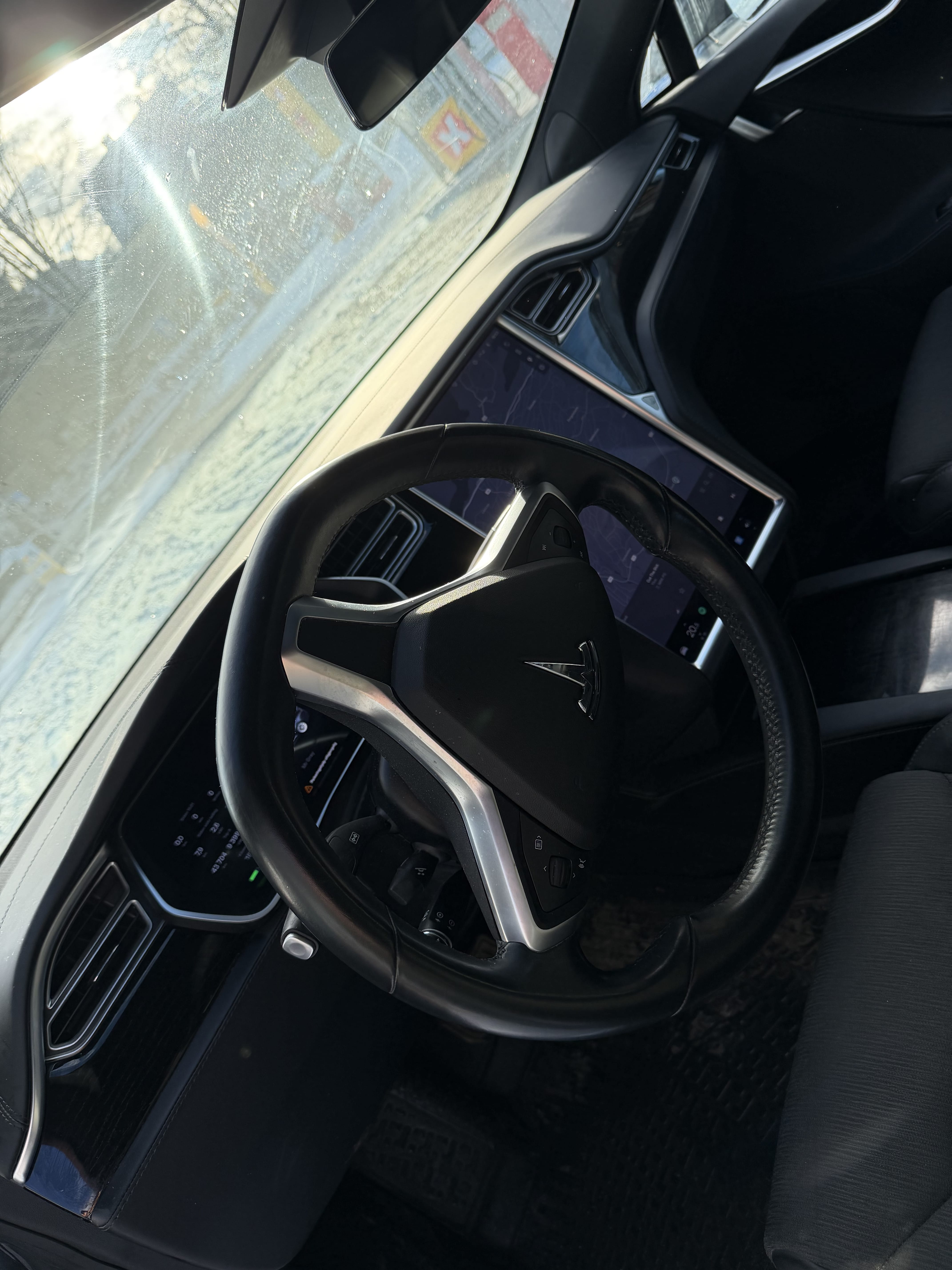 Tesla Model S 75D med Cruisekontroll