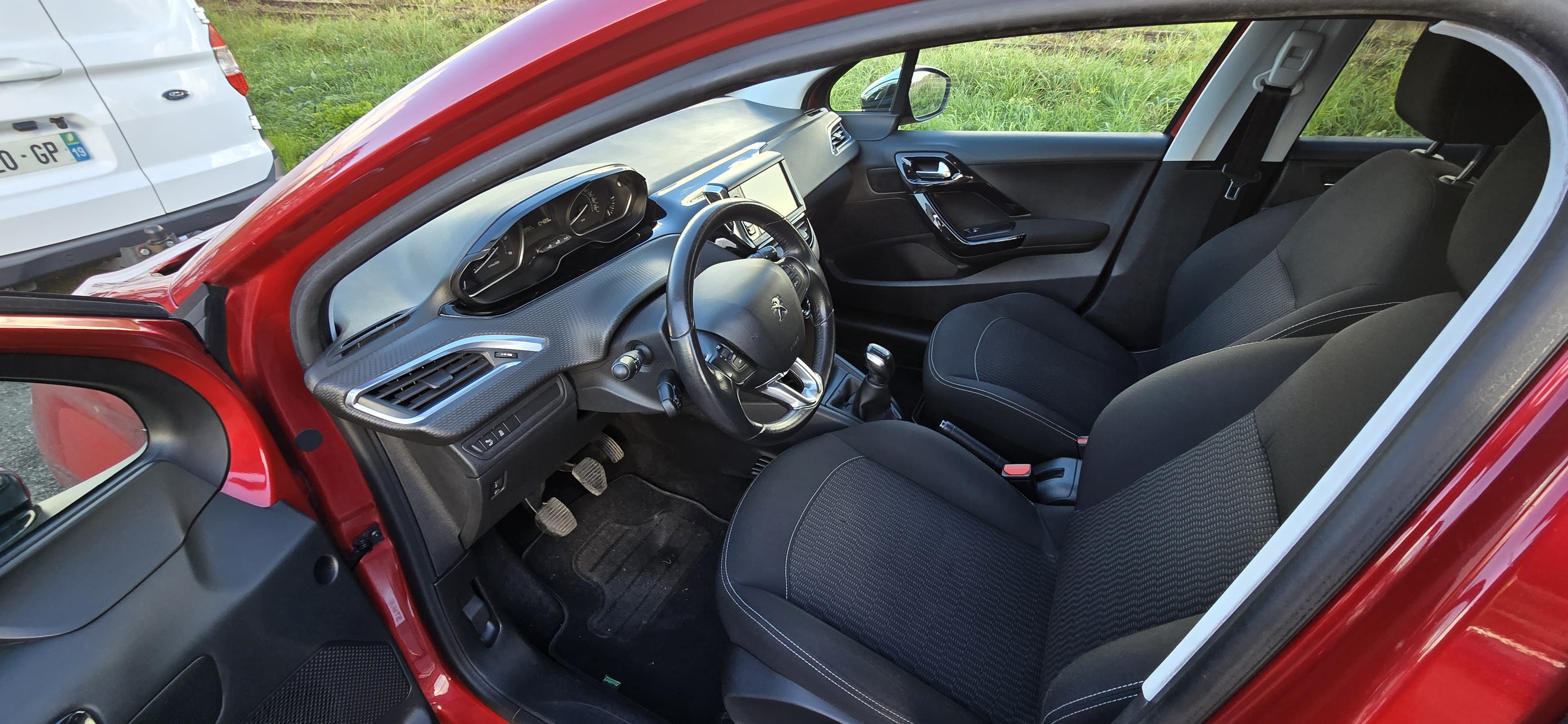 Peugeot 208 avec Climatisation