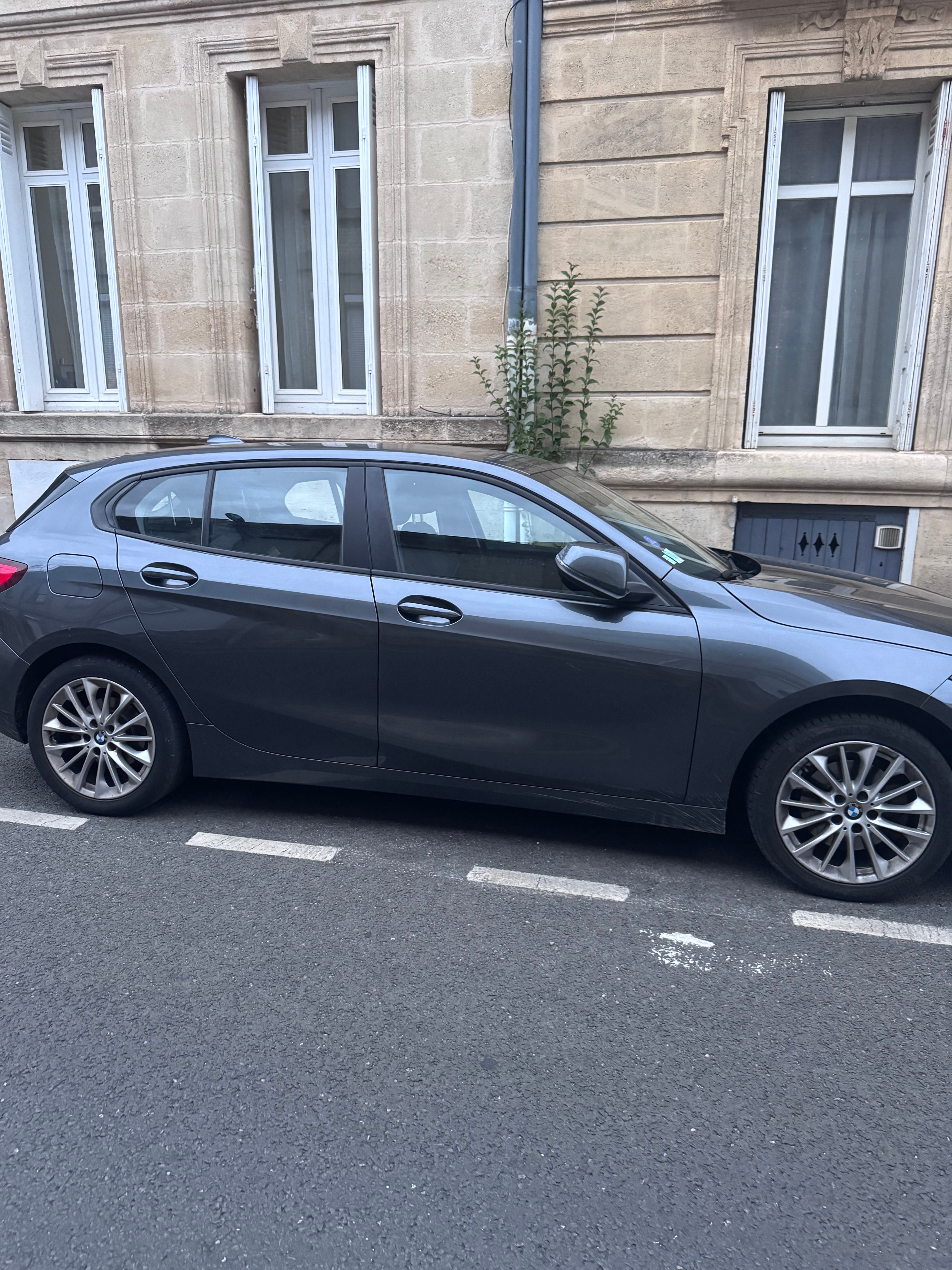 BMW Série 1 avec Climatisation