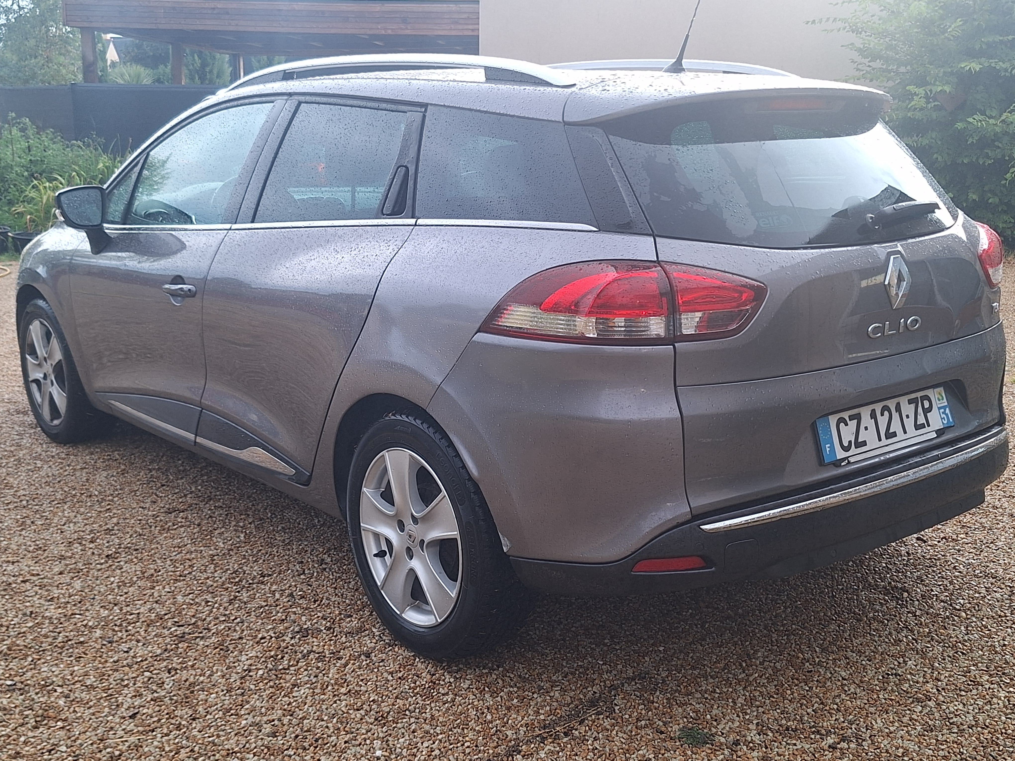 Renault Clio Estate Turbo 90Cv avec GPS