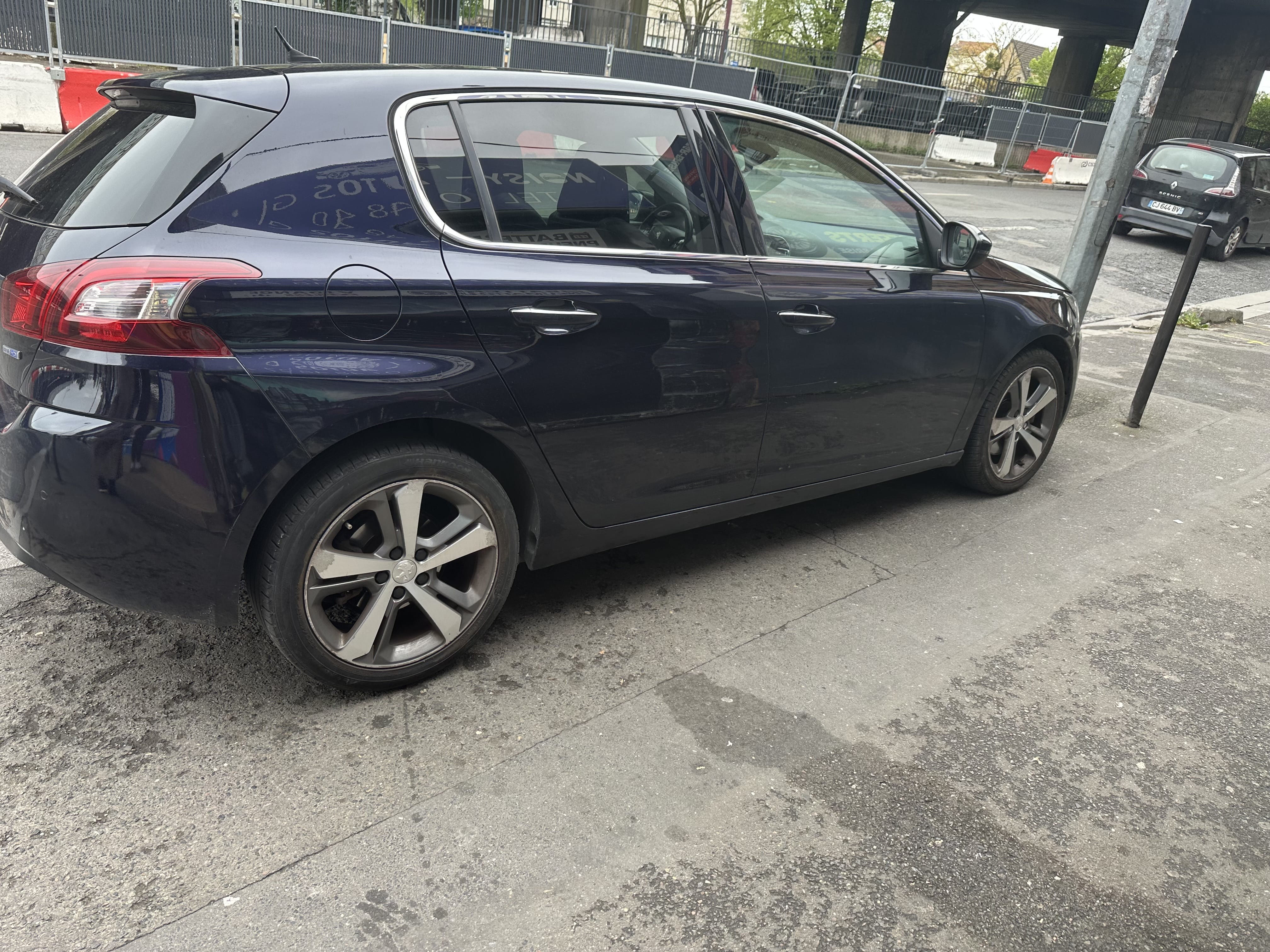 Peugeot 308, 2015, Diesel, automatique