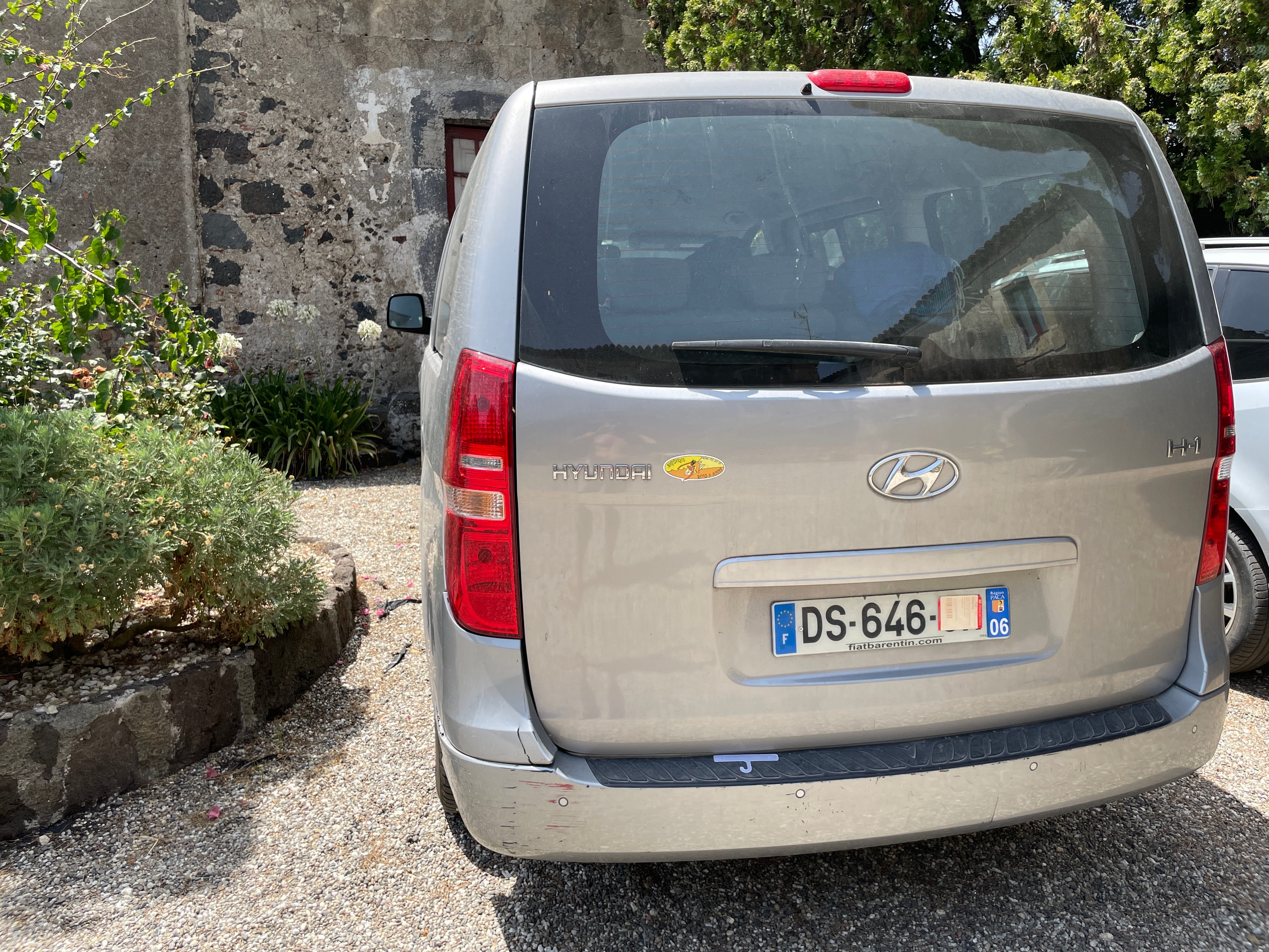 Hyundai H-1 Van avec Climatisation