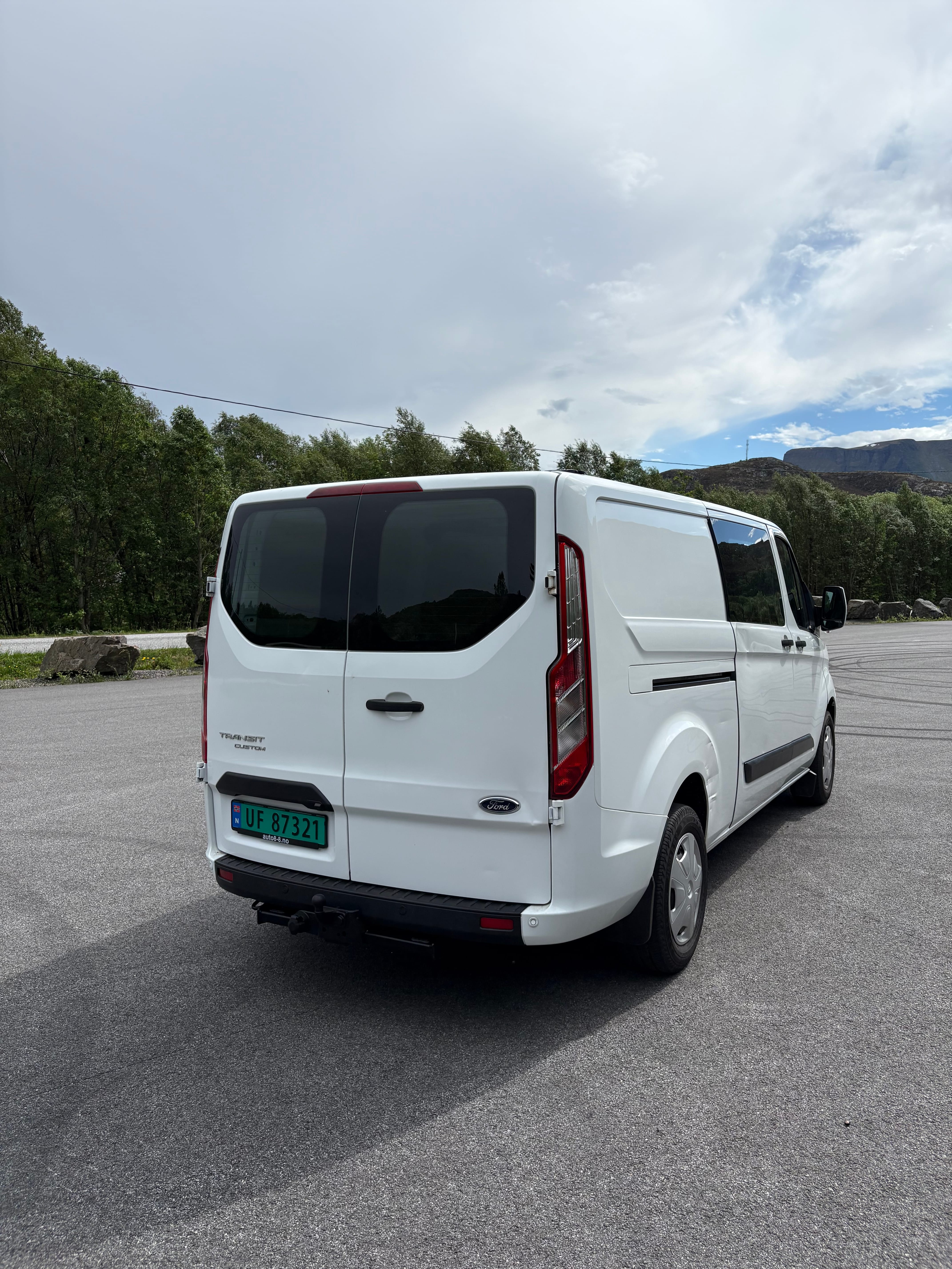 Ford Transit Custom Varebil med Ryggekamera