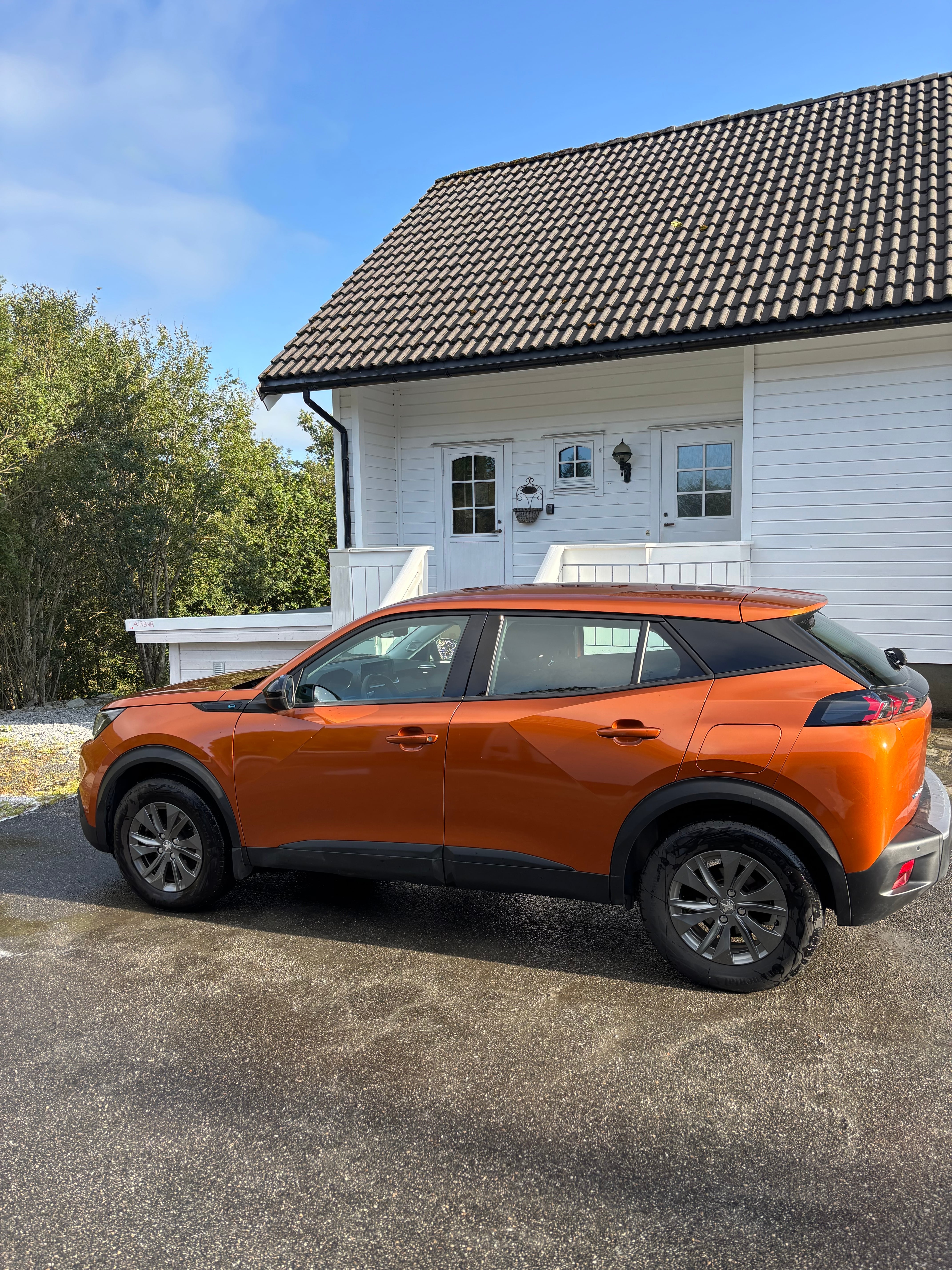 Peugeot e-2008 med Aircondition