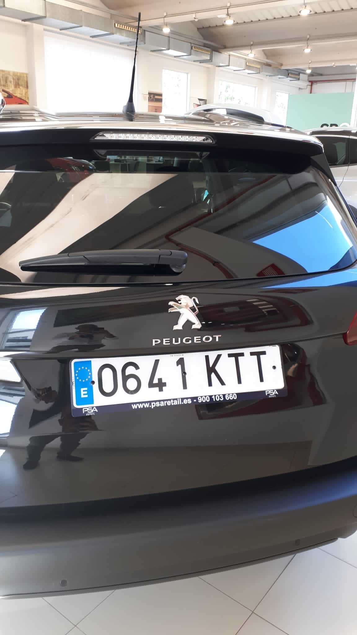 Peugeot 2008 con Silla infantil