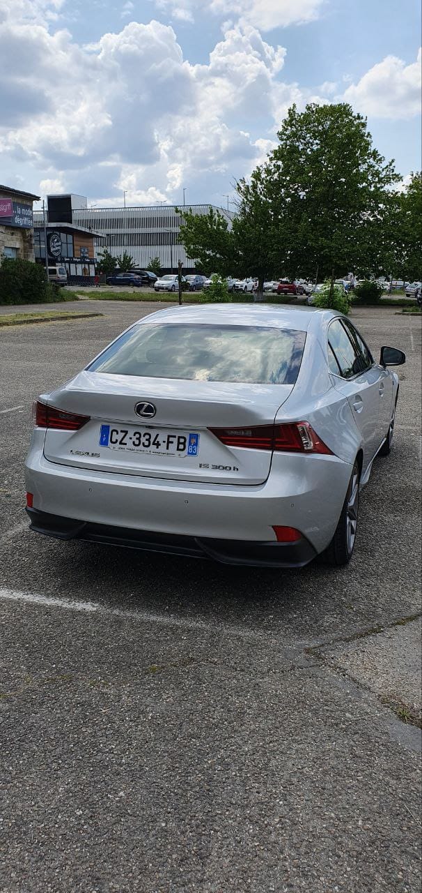 Lexus ES 300H Luxury avec GPS