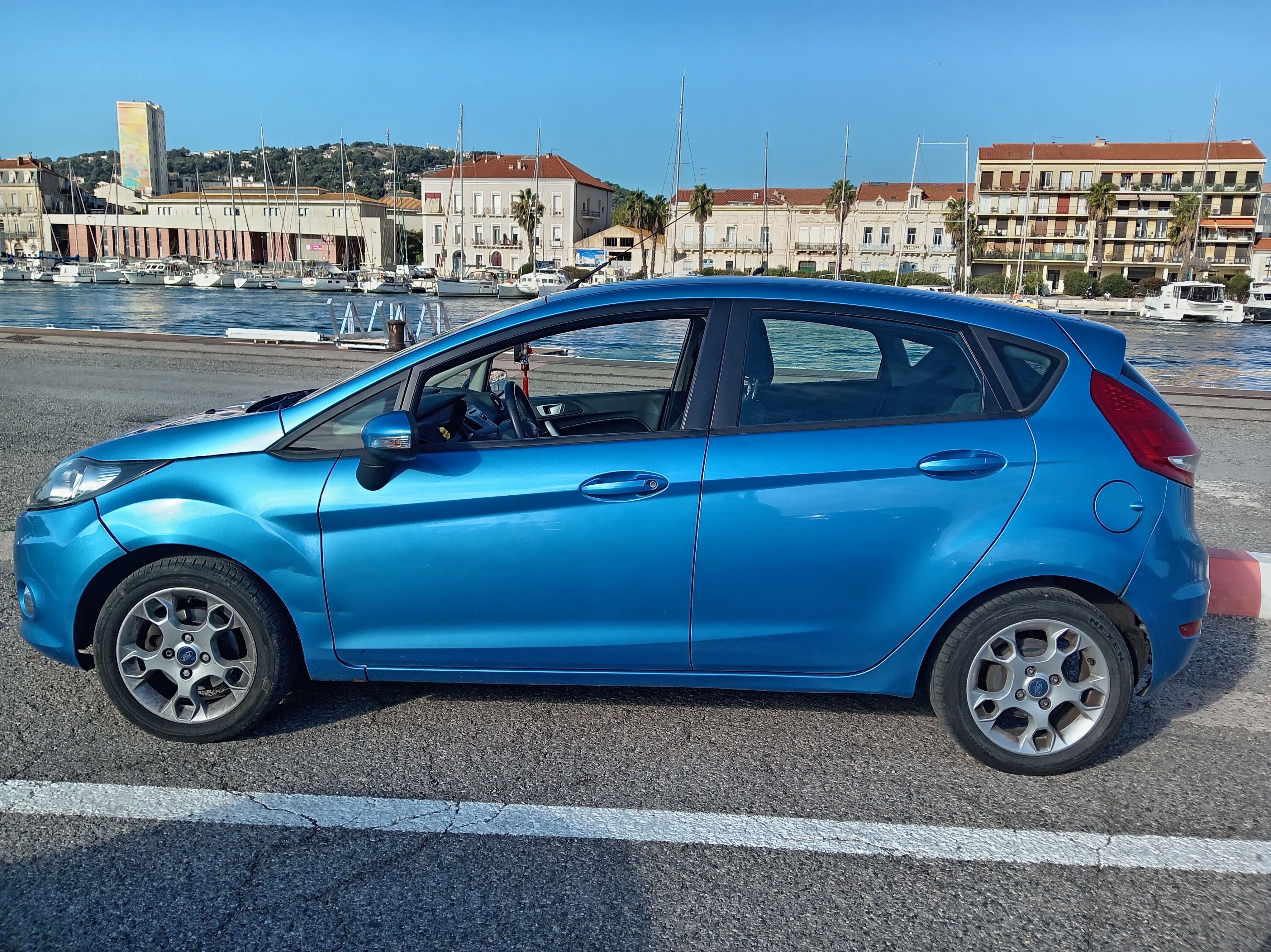 Ford Fiesta avec Audio Bluetooth