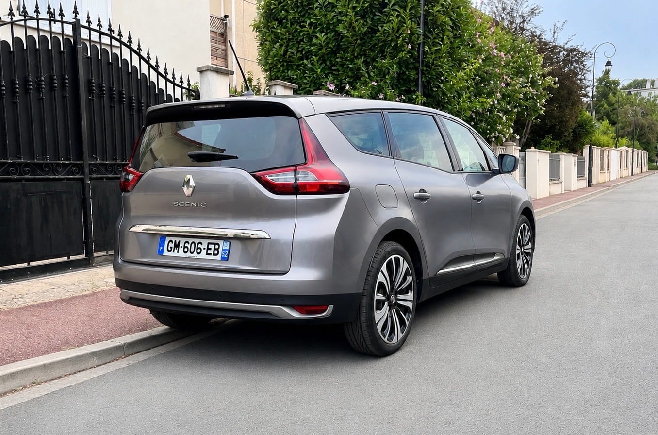 Renault Grand Scenic avec Climatisation